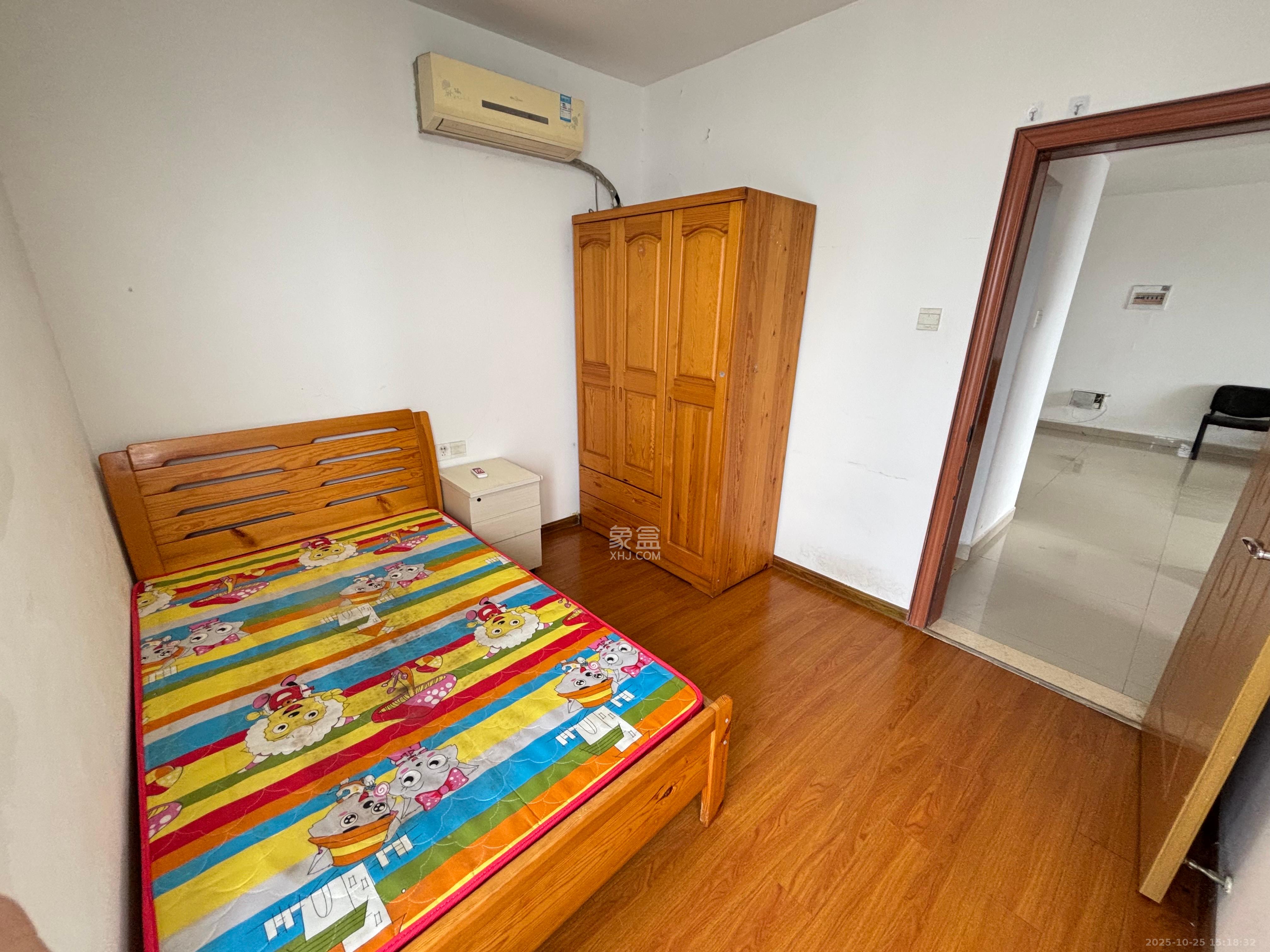 钱隆樽品(一、二、三期)  2室1厅1卫    2000.0元/月室内图