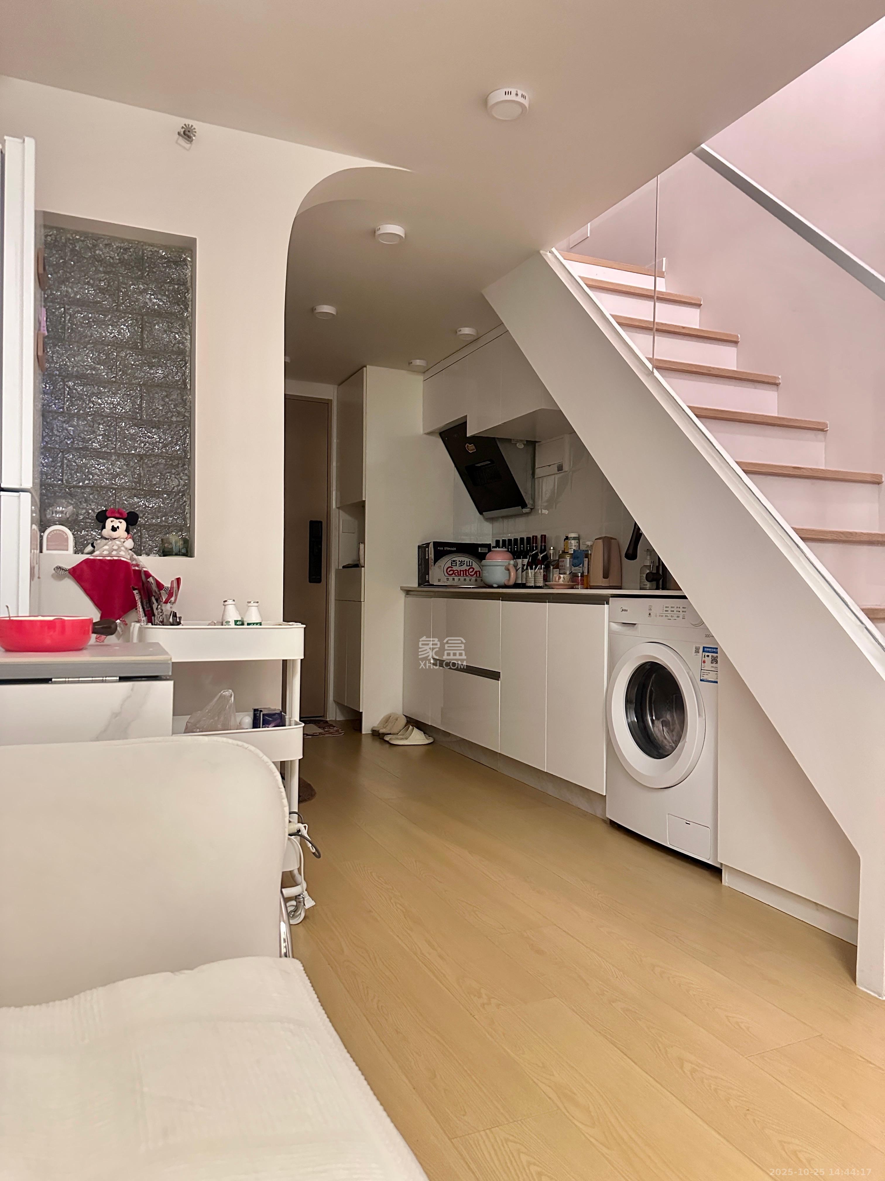 珠江花城好世界  1室1厅1卫    2000.0元/月 珠江花城好世界  1室1厅1卫    2000.0元/月室内图