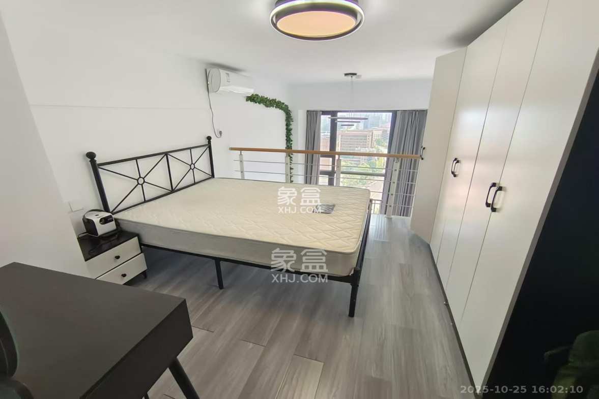 龙湖湘江星座(祺鑫星座公寓)  1室1厅1卫    1900.0元/月 龙湖湘江星座(祺鑫星座公寓)  1室1厅1卫    1900.0元/月室内图