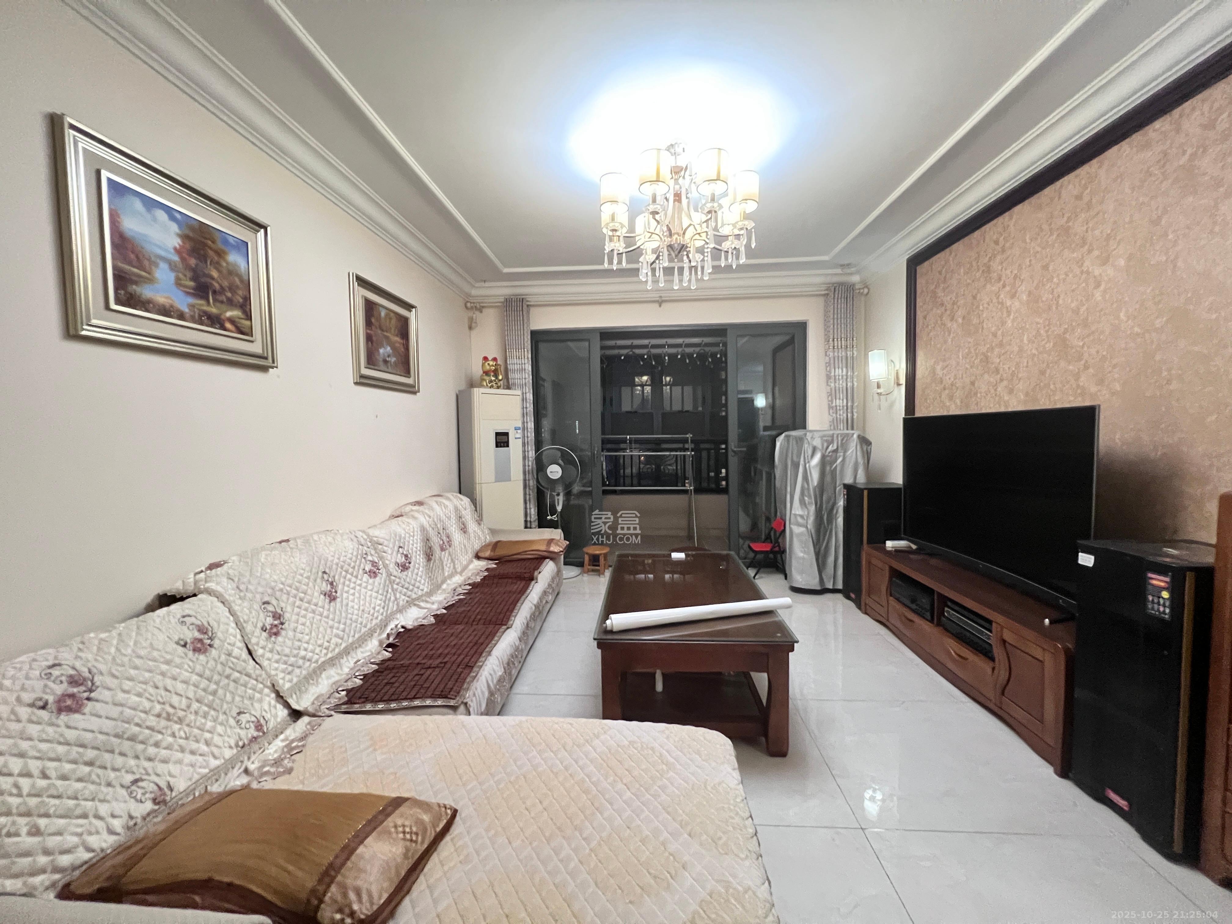 恒大国际广场  3室2厅2卫    2850.0元/月 恒大国际广场  3室2厅2卫    2850.0元/月室内图