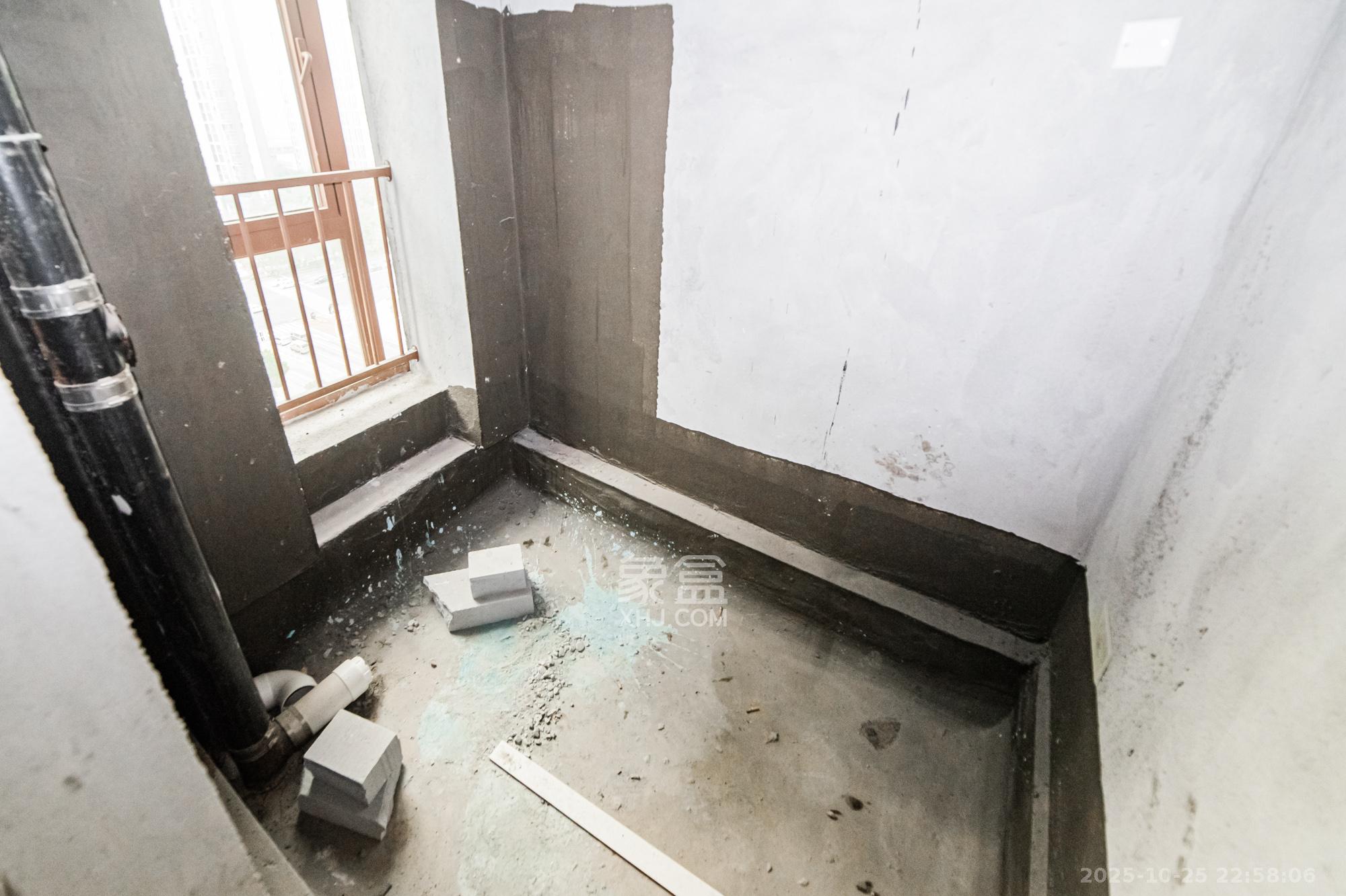 富兴时代御城  4室2厅3卫    240.0万 富兴时代御城  4室2厅3卫    240.0万卫生间