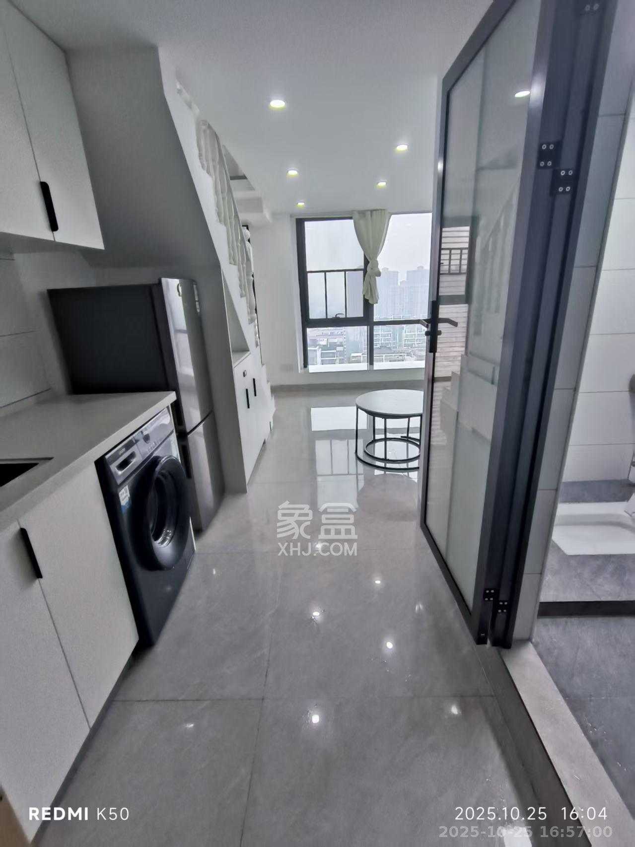 珠江花城好世界  1室1厅1卫    1800.0元/月 珠江花城好世界  1室1厅1卫    1800.0元/月室内图