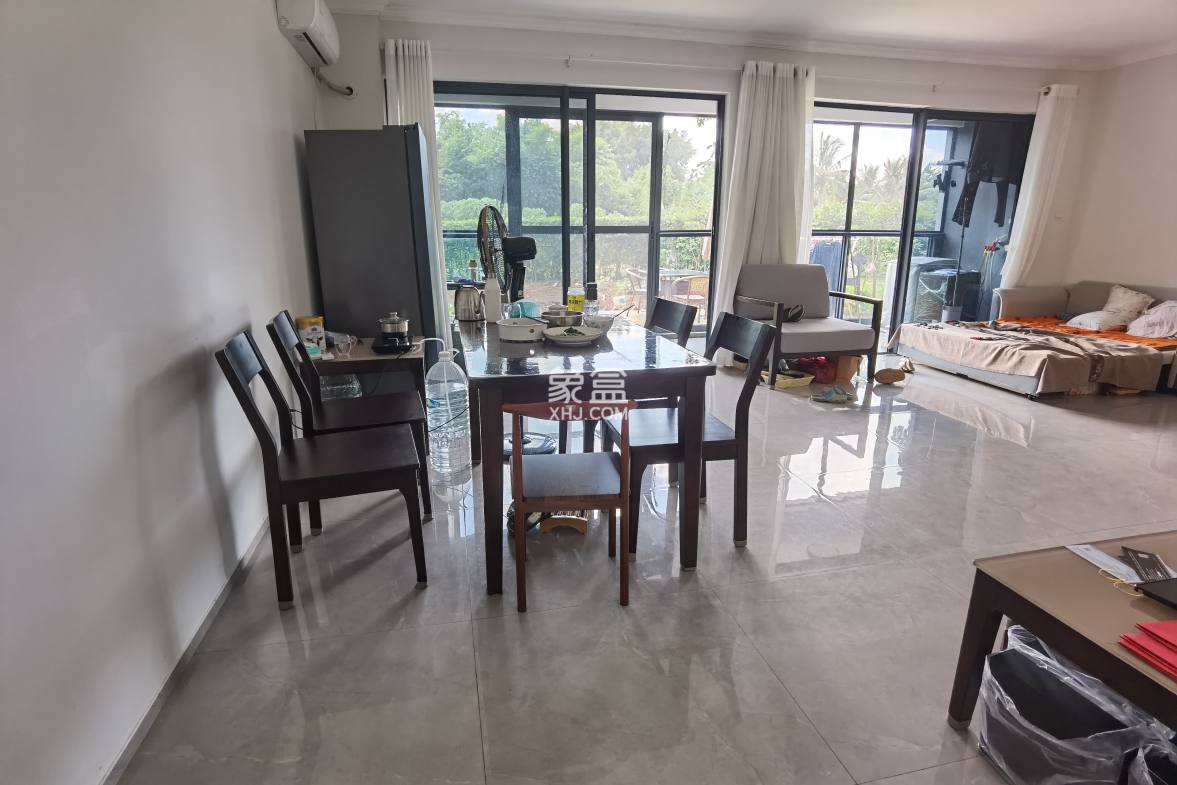 观澜湖-君悦公馆 2室1厅1卫 128.0万 观澜湖-君悦公馆 2室1厅1卫 128.0万客厅