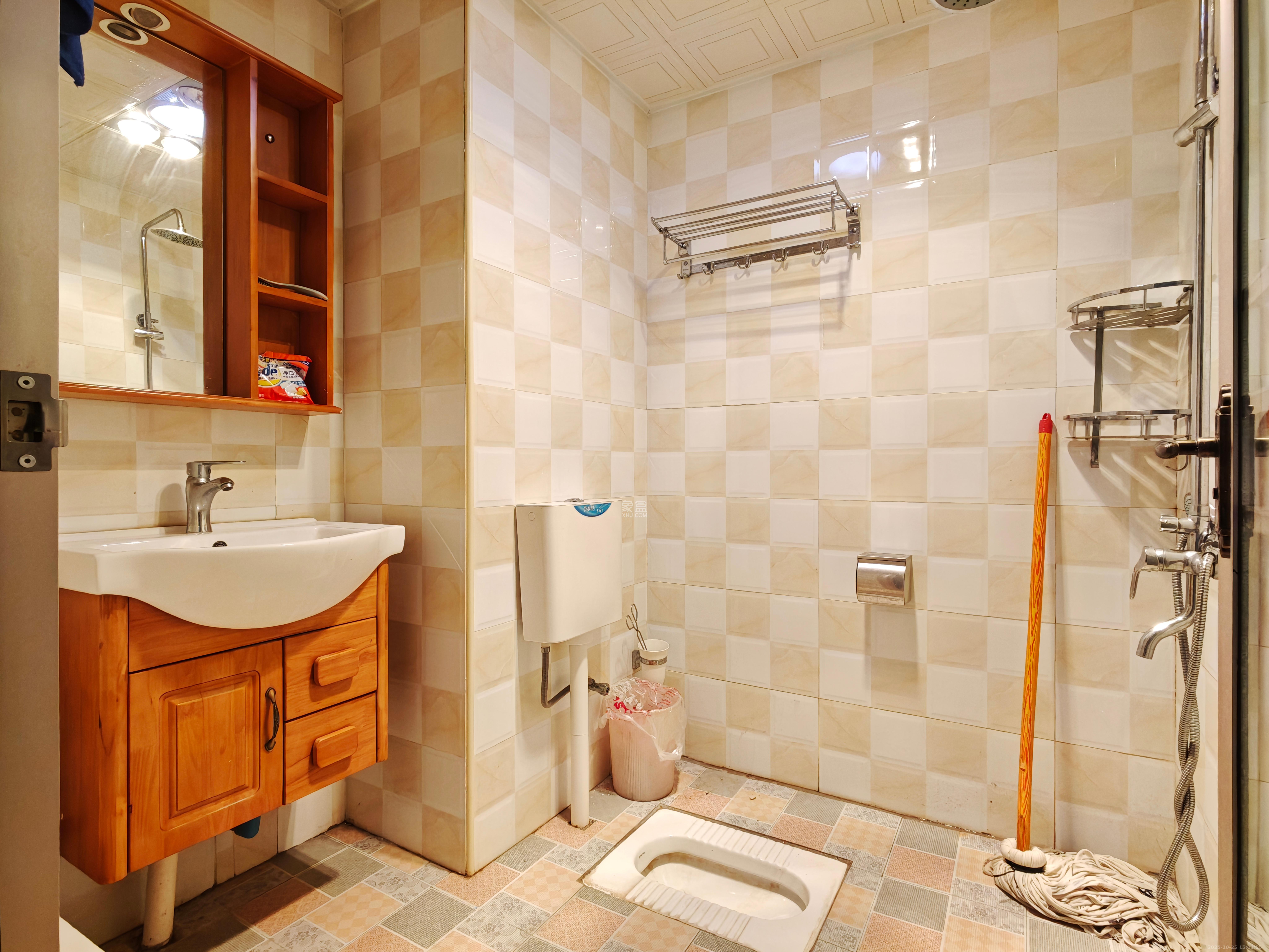 五矿万境水岸二期(五矿万境水岸和苑) 1室1厅1卫 1500.0元/月 五矿万境水岸二期(五矿万境水岸和苑) 1室1厅1卫 1500.0元/月室内图