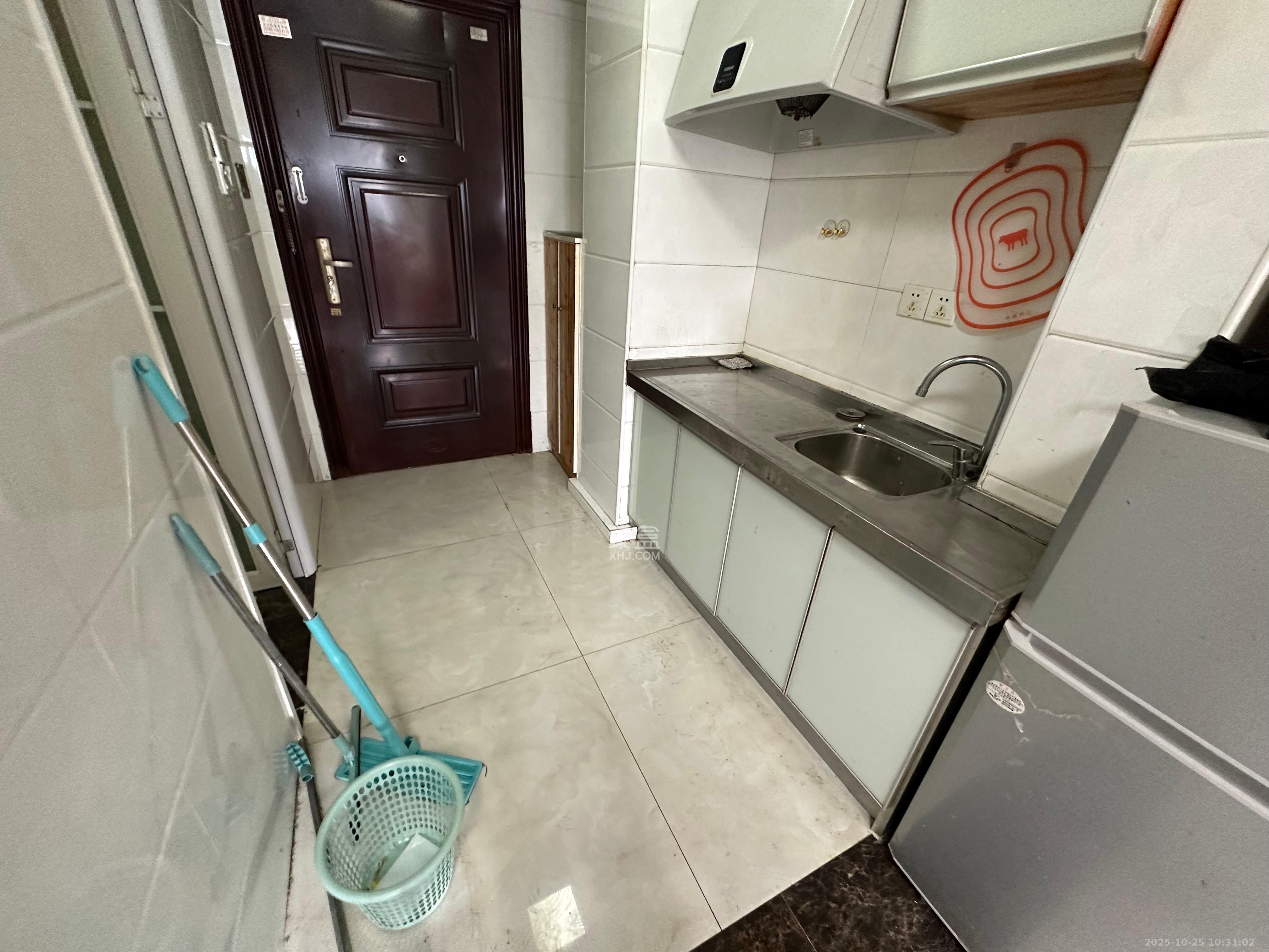 钰龙天下二期(钰龙佳园)  1室0厅1卫    1000.0元/月 钰龙天下二期(钰龙佳园)  1室0厅1卫    1000.0元/月室内图