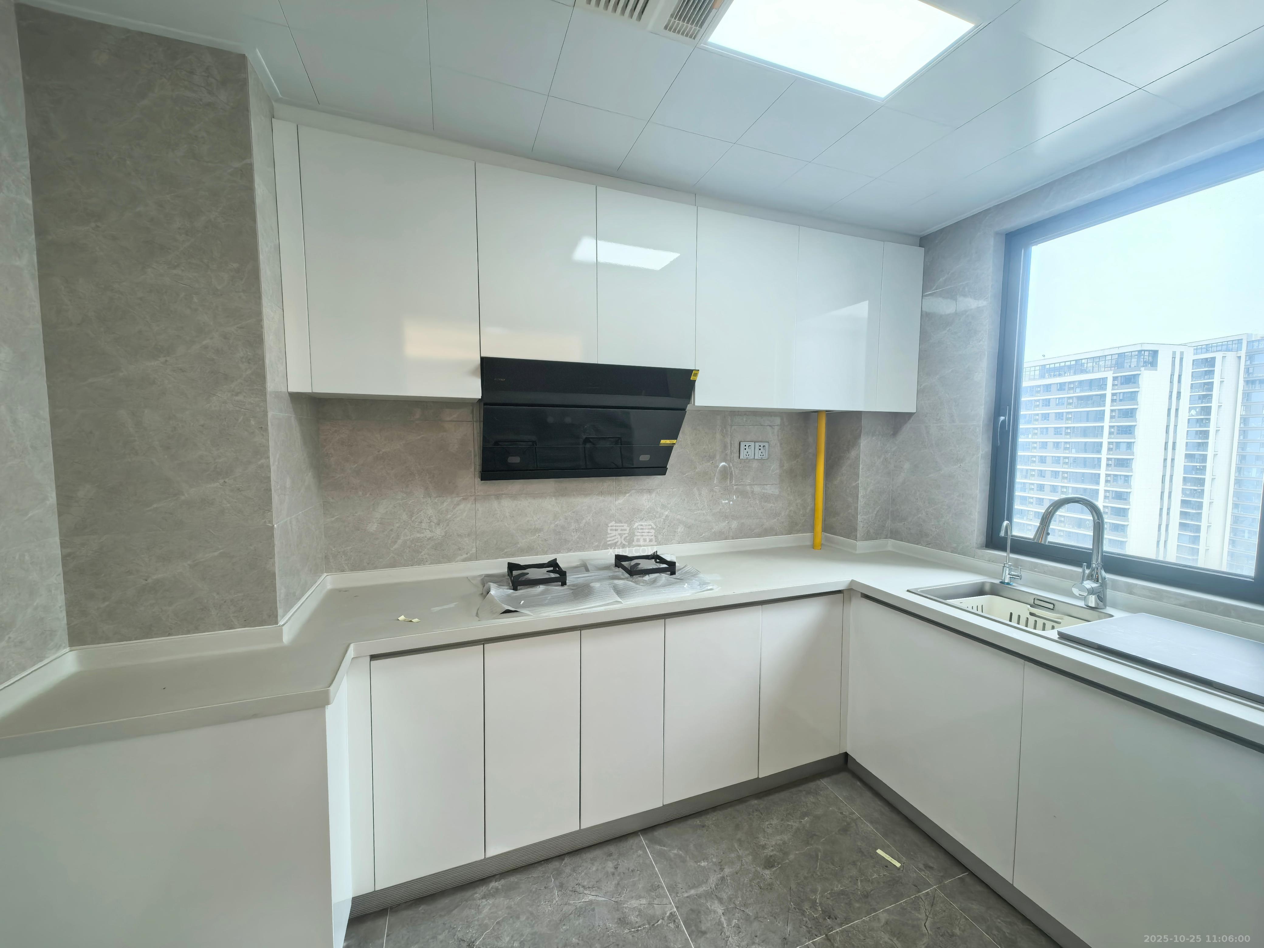 中海阅溪府  4室2厅2卫    3500.0元/月 中海阅溪府  4室2厅2卫    3500.0元/月室内图