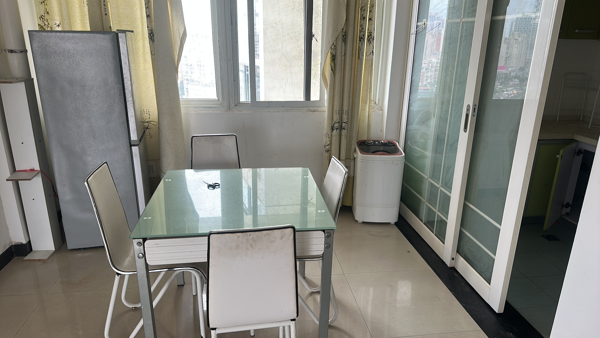 海悦国际  1室0厅0卫    2200.0元/月 海悦国际  1室0厅0卫    2200.0元/月户型图