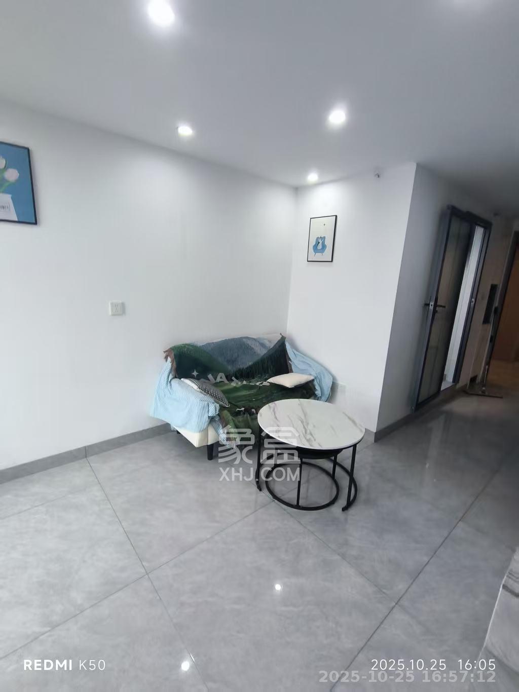 珠江花城好世界  1室1厅1卫    1800.0元/月 珠江花城好世界  1室1厅1卫    1800.0元/月室内图