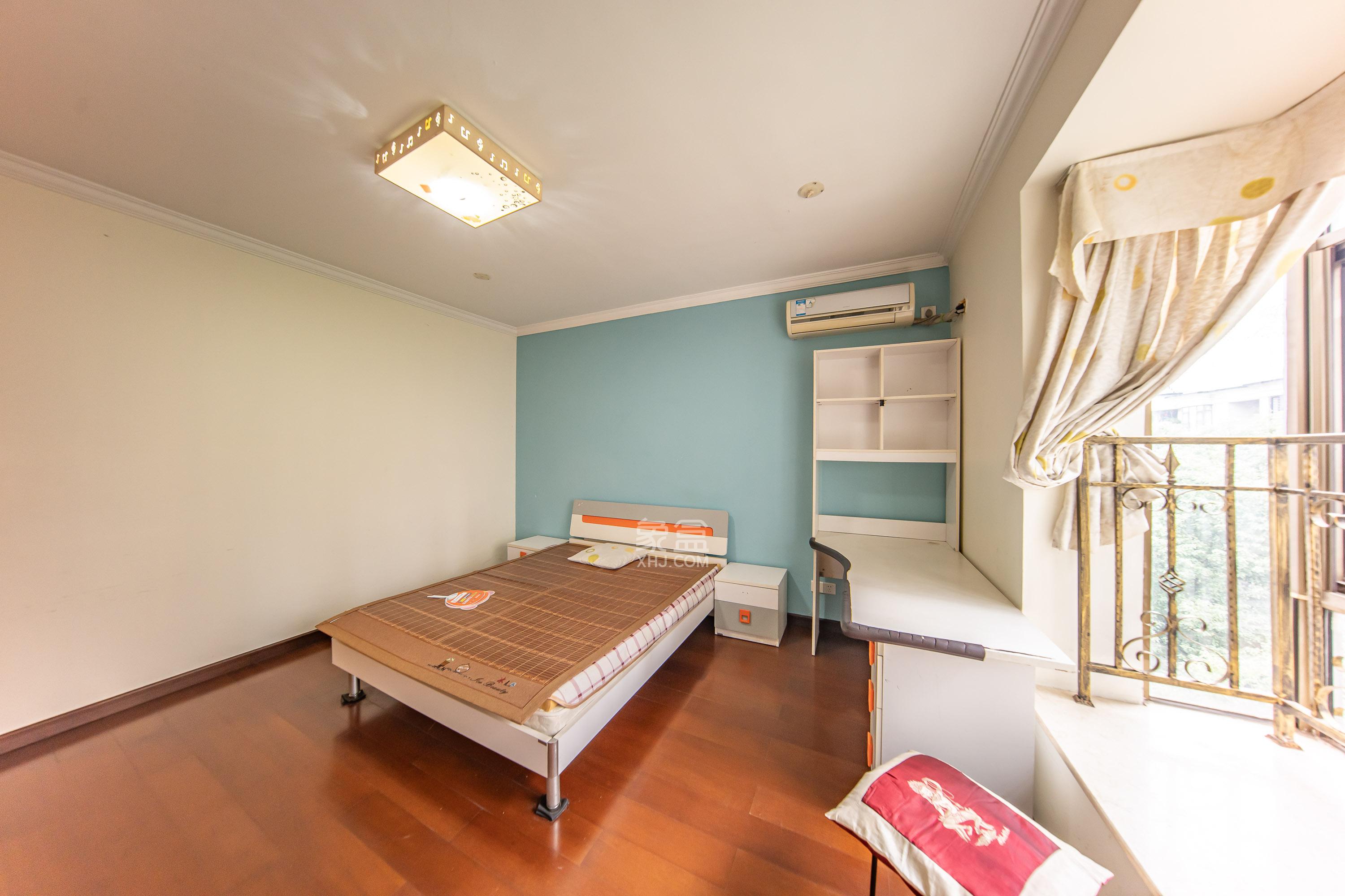 江山帝景雅典 3室2厅2卫 128.7万 江山帝景雅典 3室2厅2卫 128.7万卧室