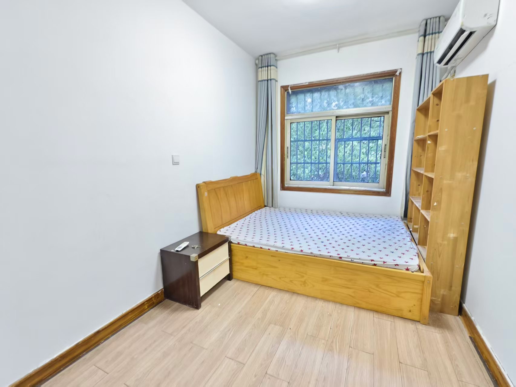 湘安小区  2室1厅1卫    22.8万 湘安小区  2室1厅1卫    22.8万室内图