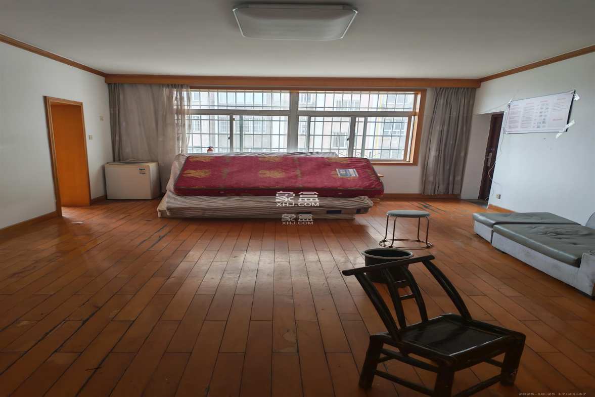 芙蓉区国土局单位房 3室2厅2卫 3000.0元/月 芙蓉区国土局单位房 3室2厅2卫 3000.0元/月室内图