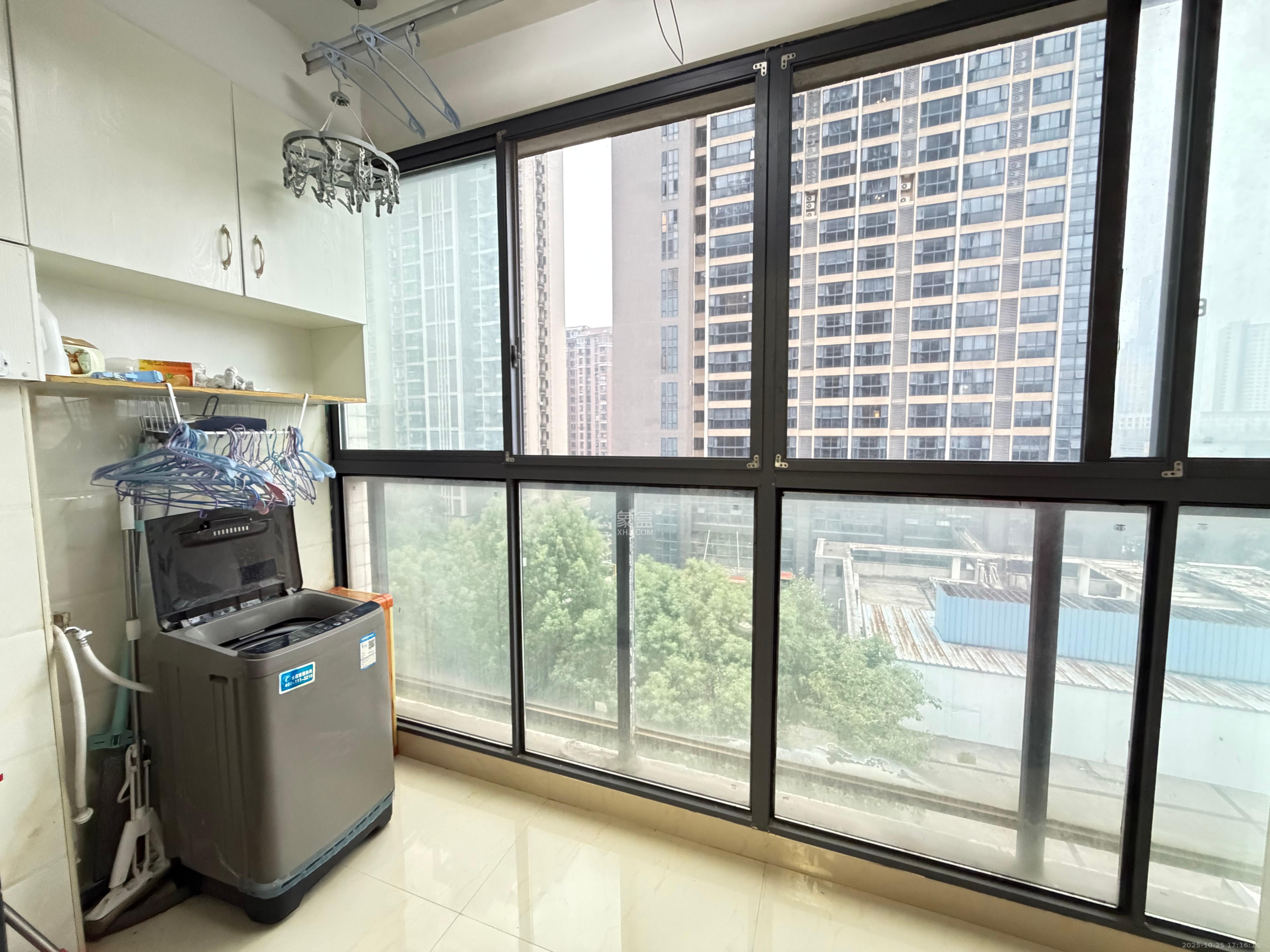 蓝山郡  1室1厅1卫    1450.0元/月 蓝山郡  1室1厅1卫    1450.0元/月室内图