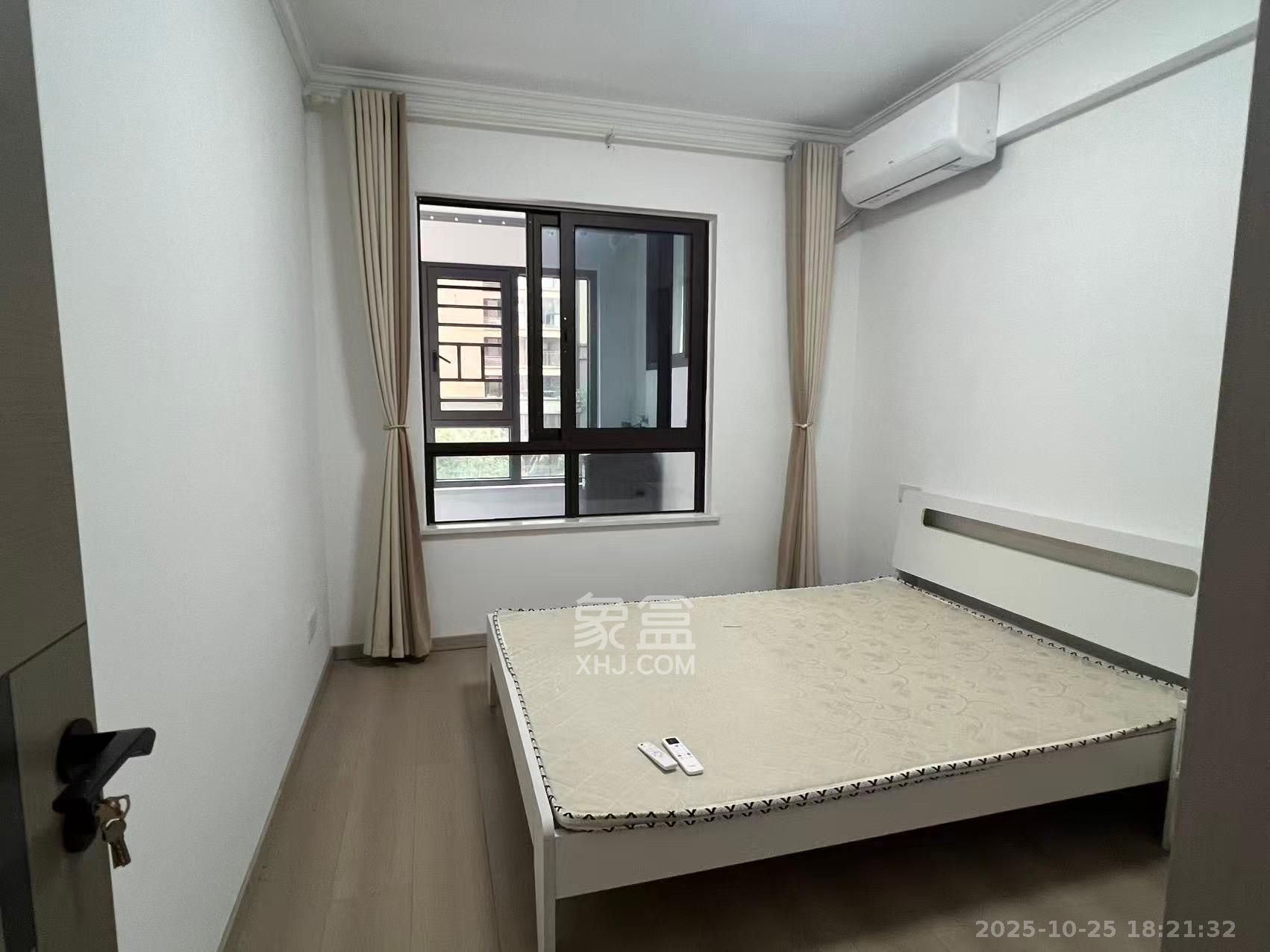 龙湖璟宸原著(龙湖紫宸) 4室2厅2卫 2400.0元/月 龙湖璟宸原著(龙湖紫宸) 4室2厅2卫 2400.0元/月室内图