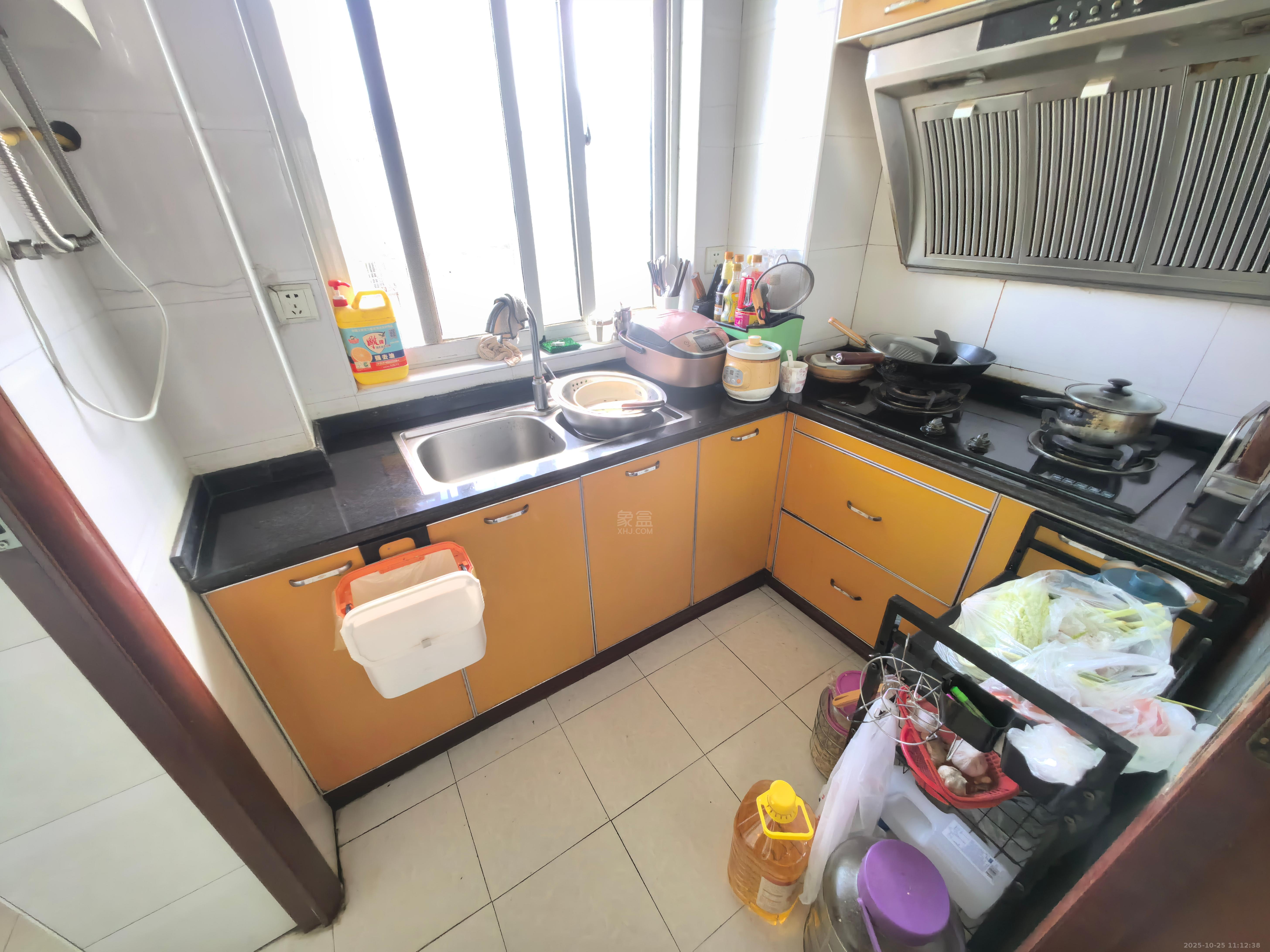 芙蓉丽景 2室2厅1卫 1100.0元/月 芙蓉丽景 2室2厅1卫 1100.0元/月室内图