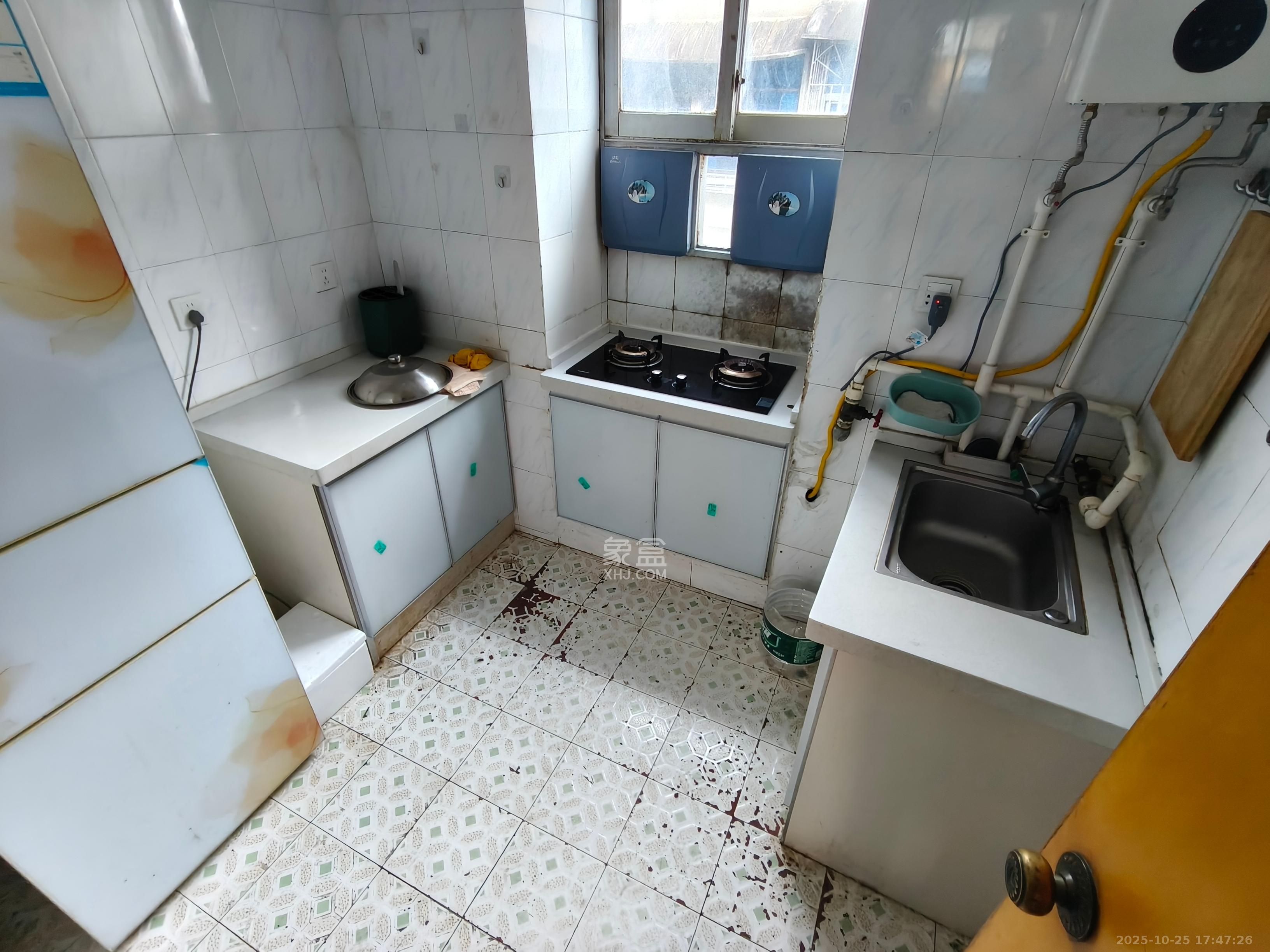 上麻园岭散盘  2室2厅1卫    1500.0元/月 上麻园岭散盘  2室2厅1卫    1500.0元/月室内图