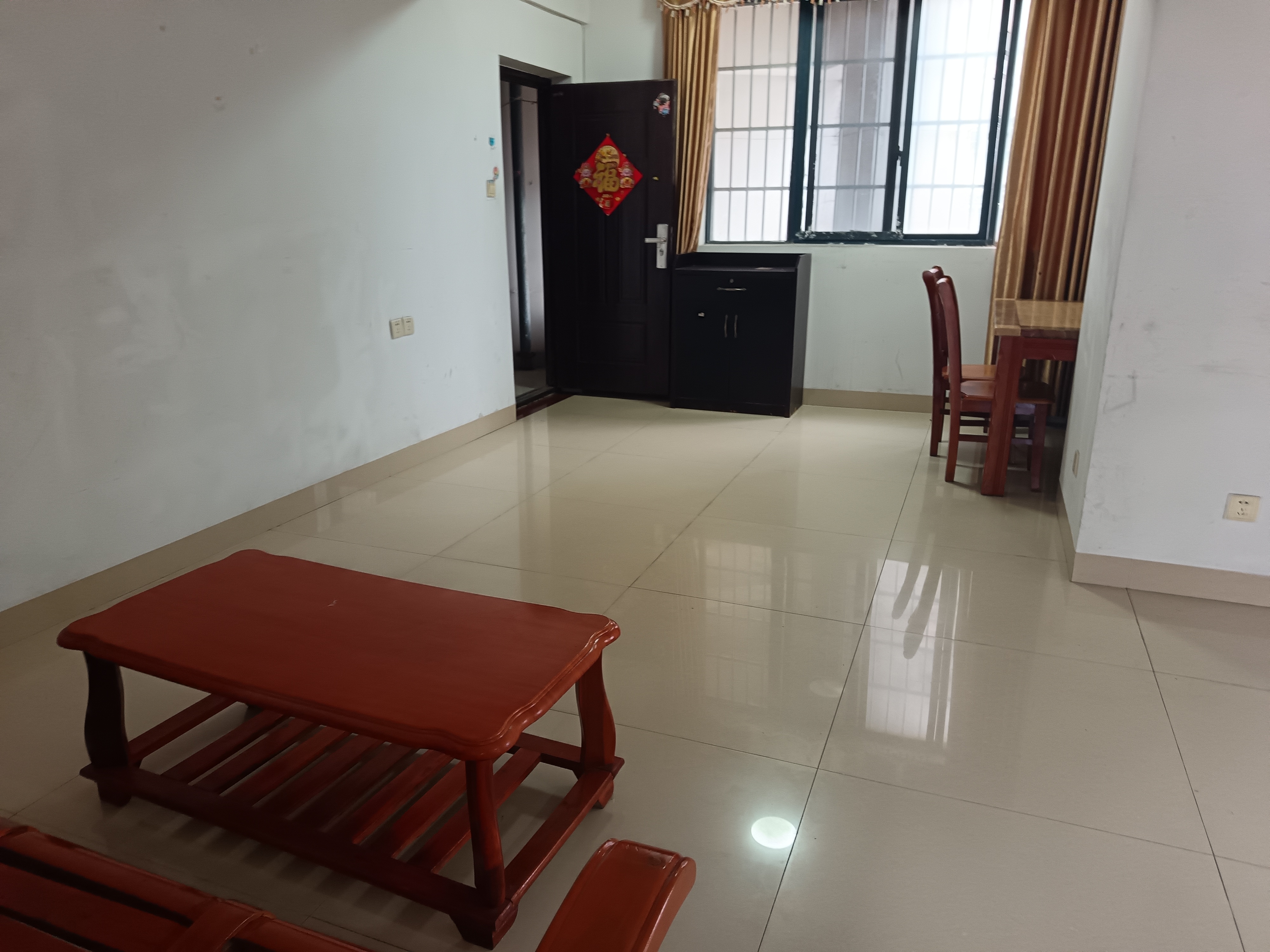 鑫汇大厦  2室2厅1卫    2000.0元/月室内图