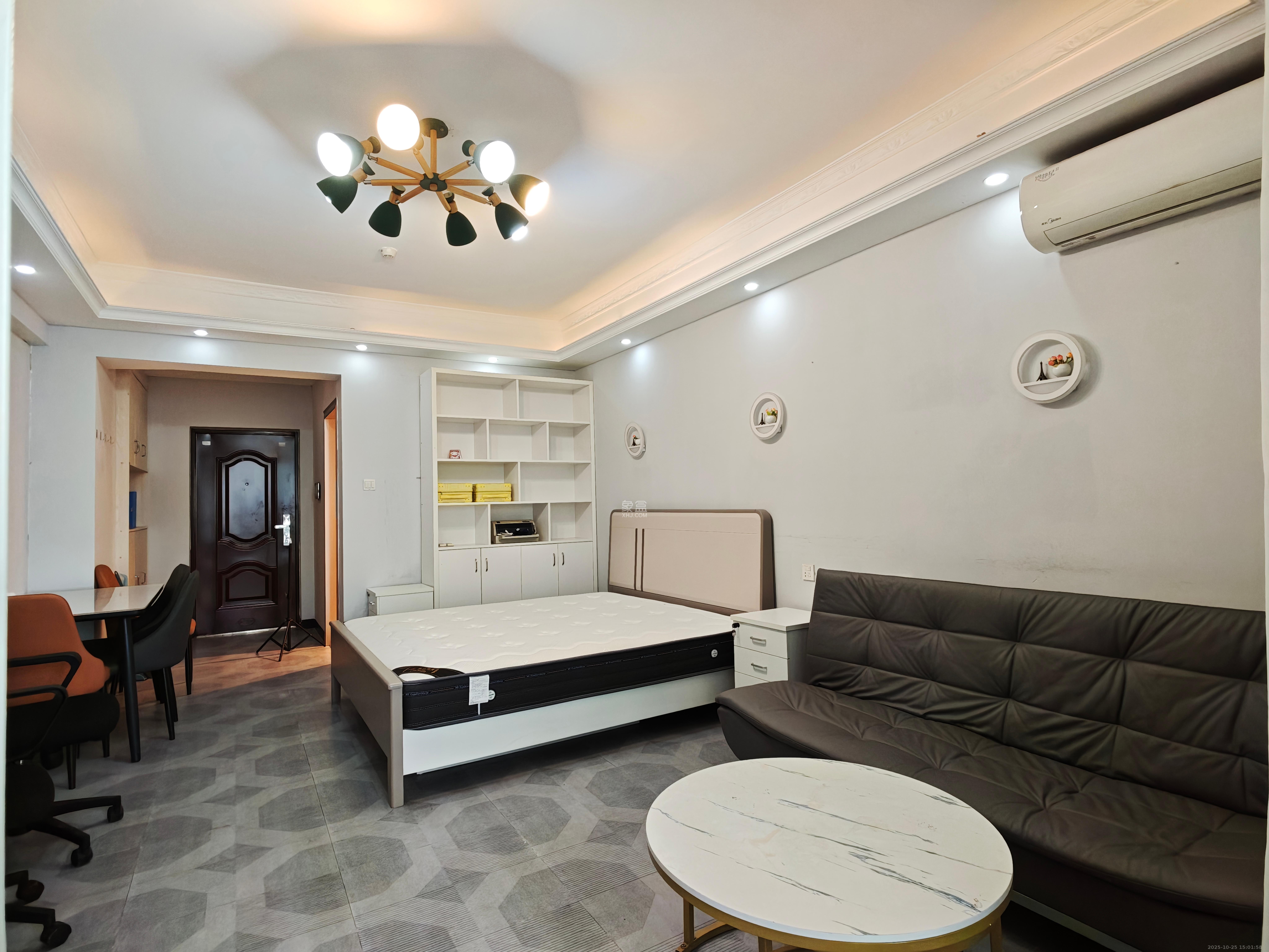 五矿万境水岸二期(五矿万境水岸和苑) 1室1厅1卫 1500.0元/月 五矿万境水岸二期(五矿万境水岸和苑) 1室1厅1卫 1500.0元/月室内图