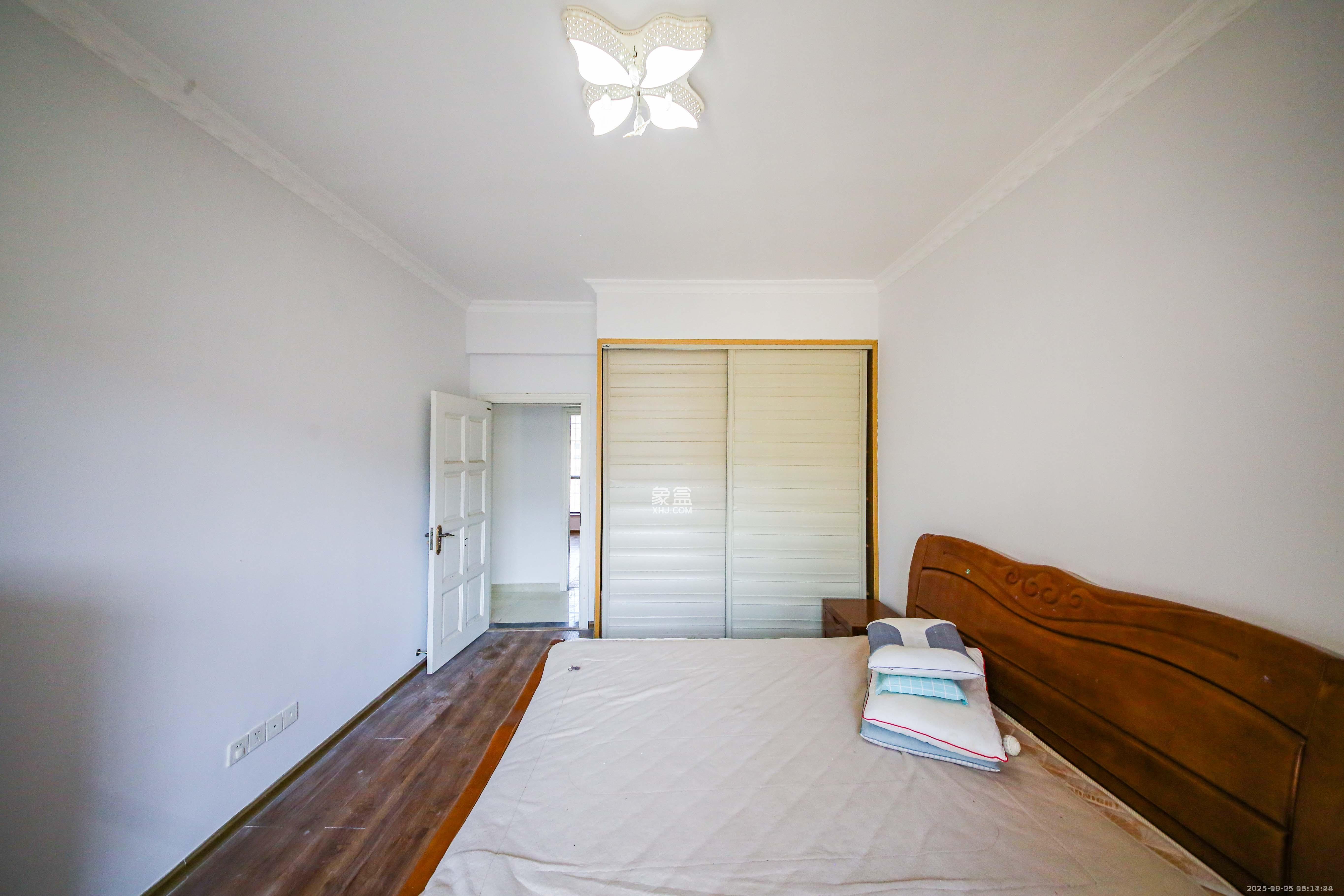 康斯丹郡（融程领秀佳园）  2室2厅1卫    2000.0元/月室内图