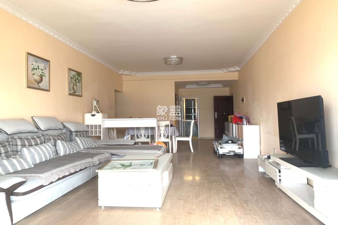 申鑫国际广场 2室1厅1卫 2500.0元/月 申鑫国际广场 2室1厅1卫 2500.0元/月室内图