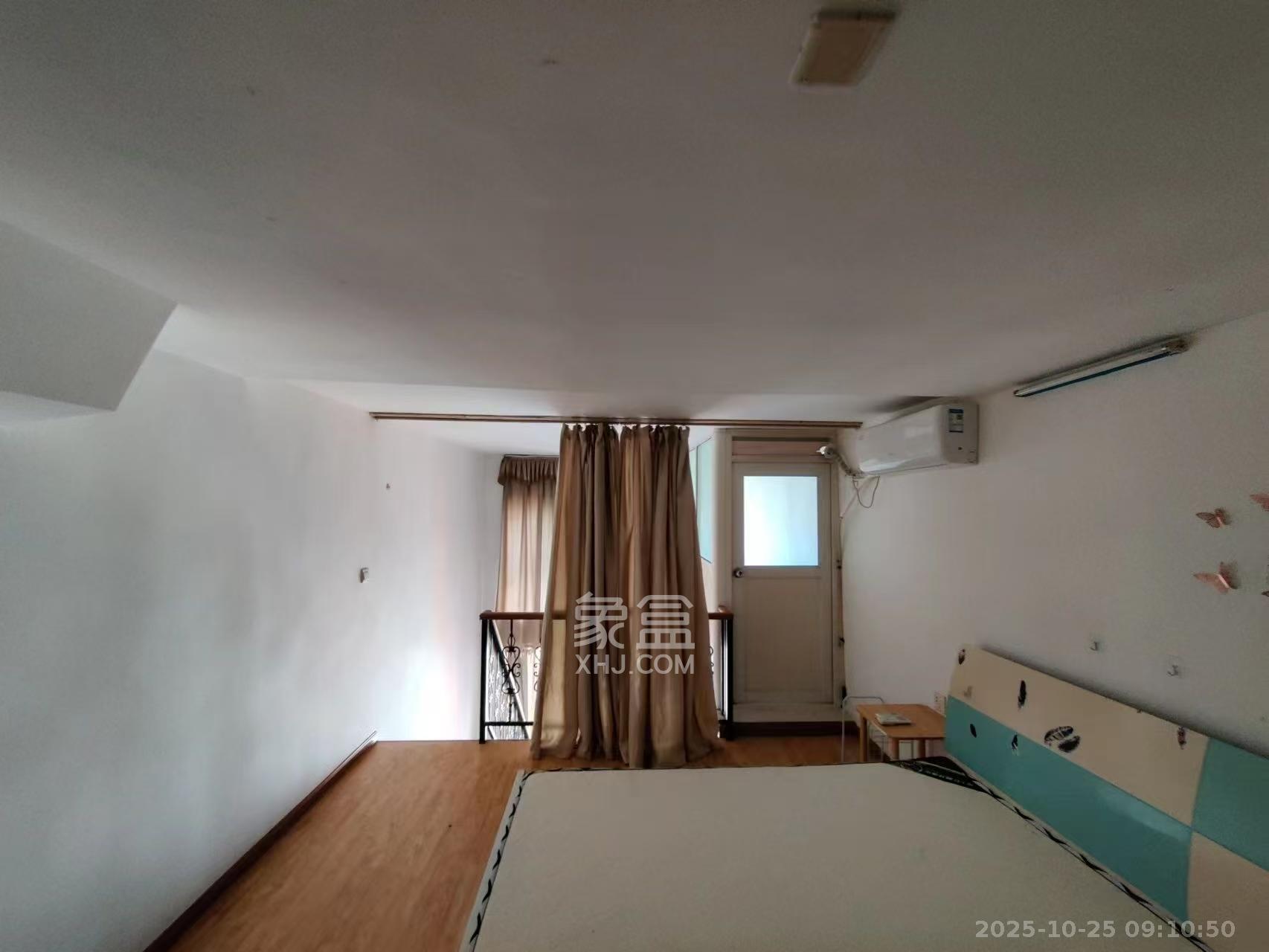 他城（天鸿时代公寓）  1室1厅1卫    1100.0元/月室内图