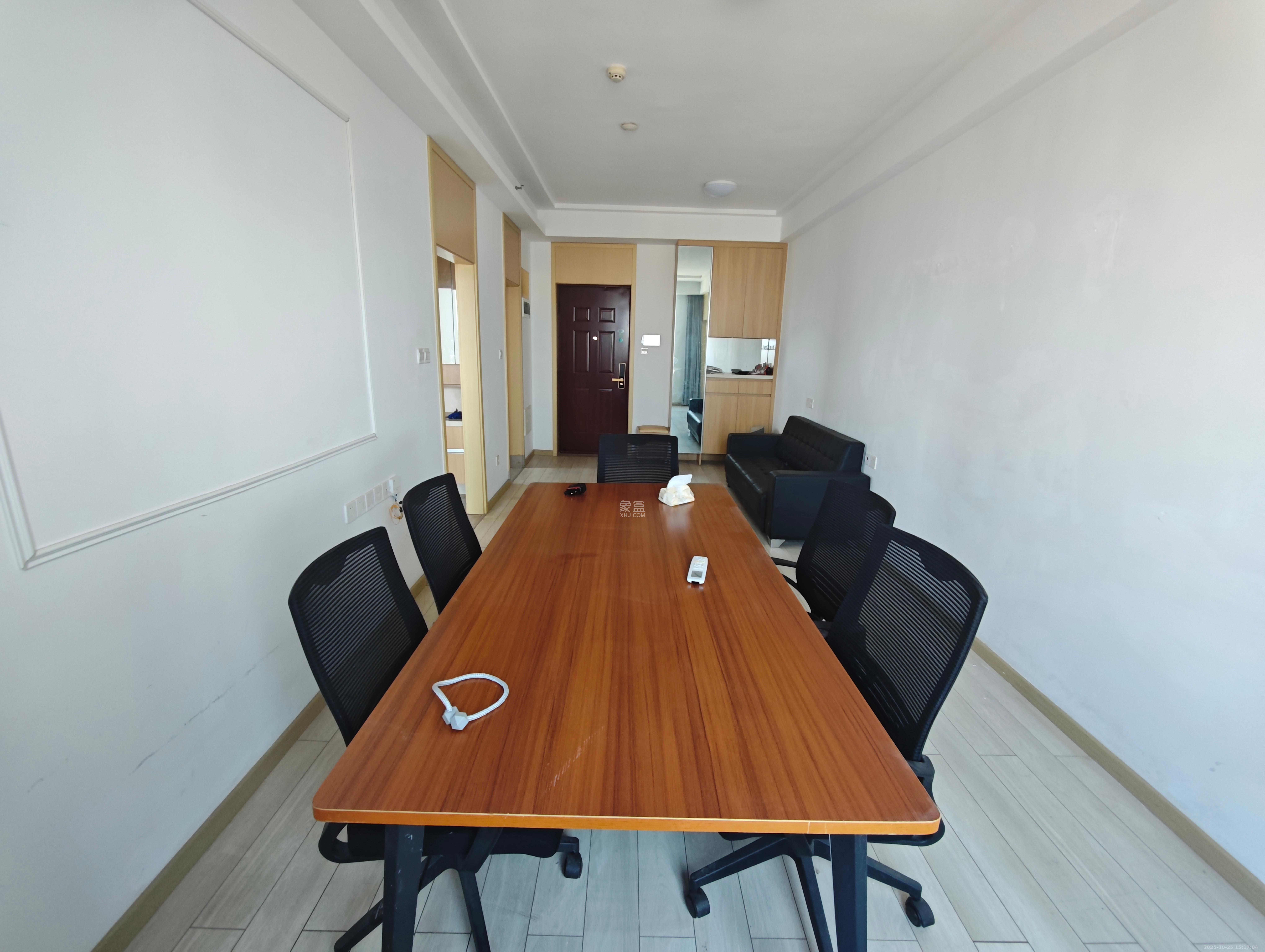 启迪协信中心  2室2厅1卫    2800.0元/月室内图