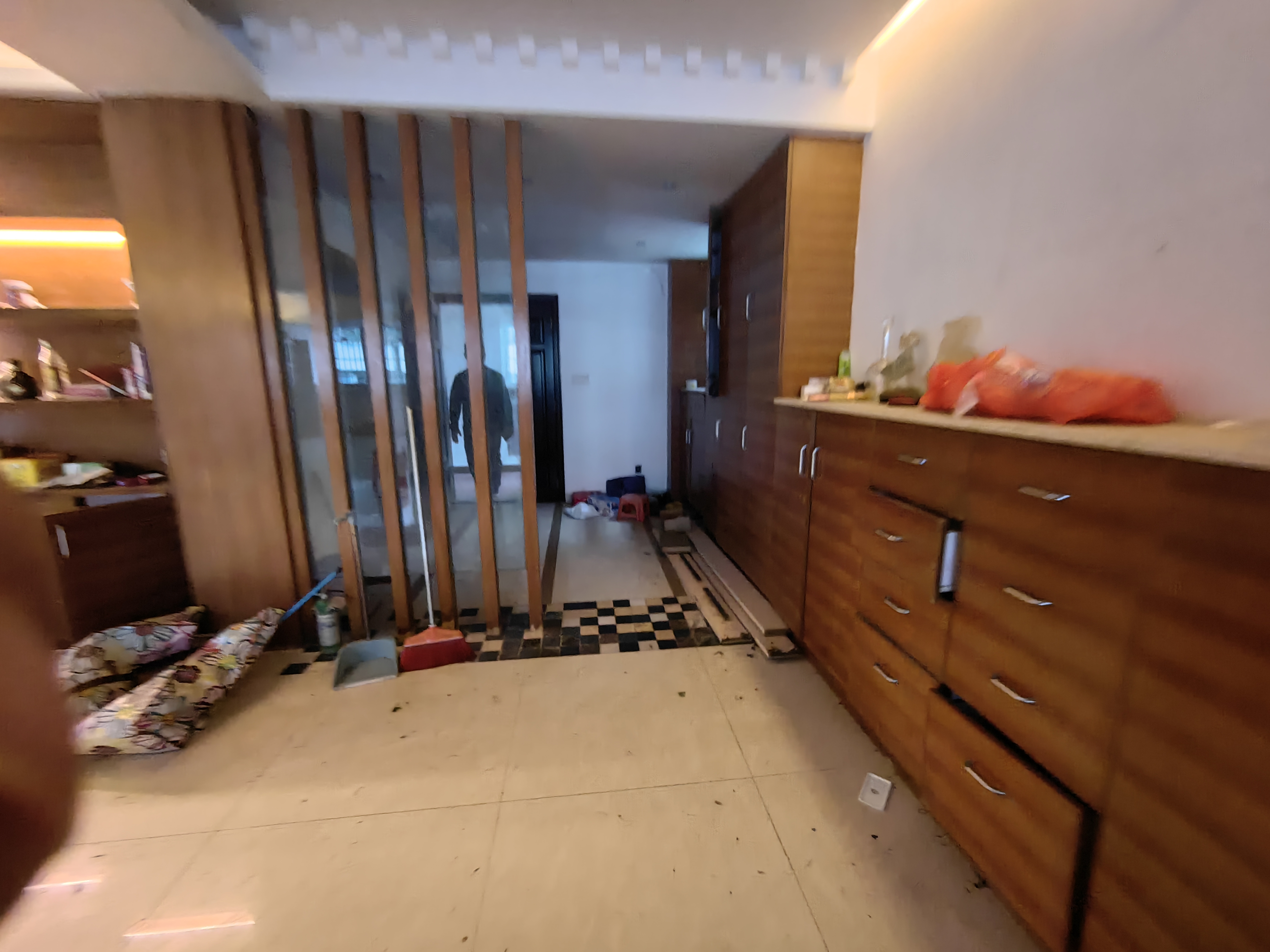 凯建公寓  3室2厅1卫    150.0万客厅