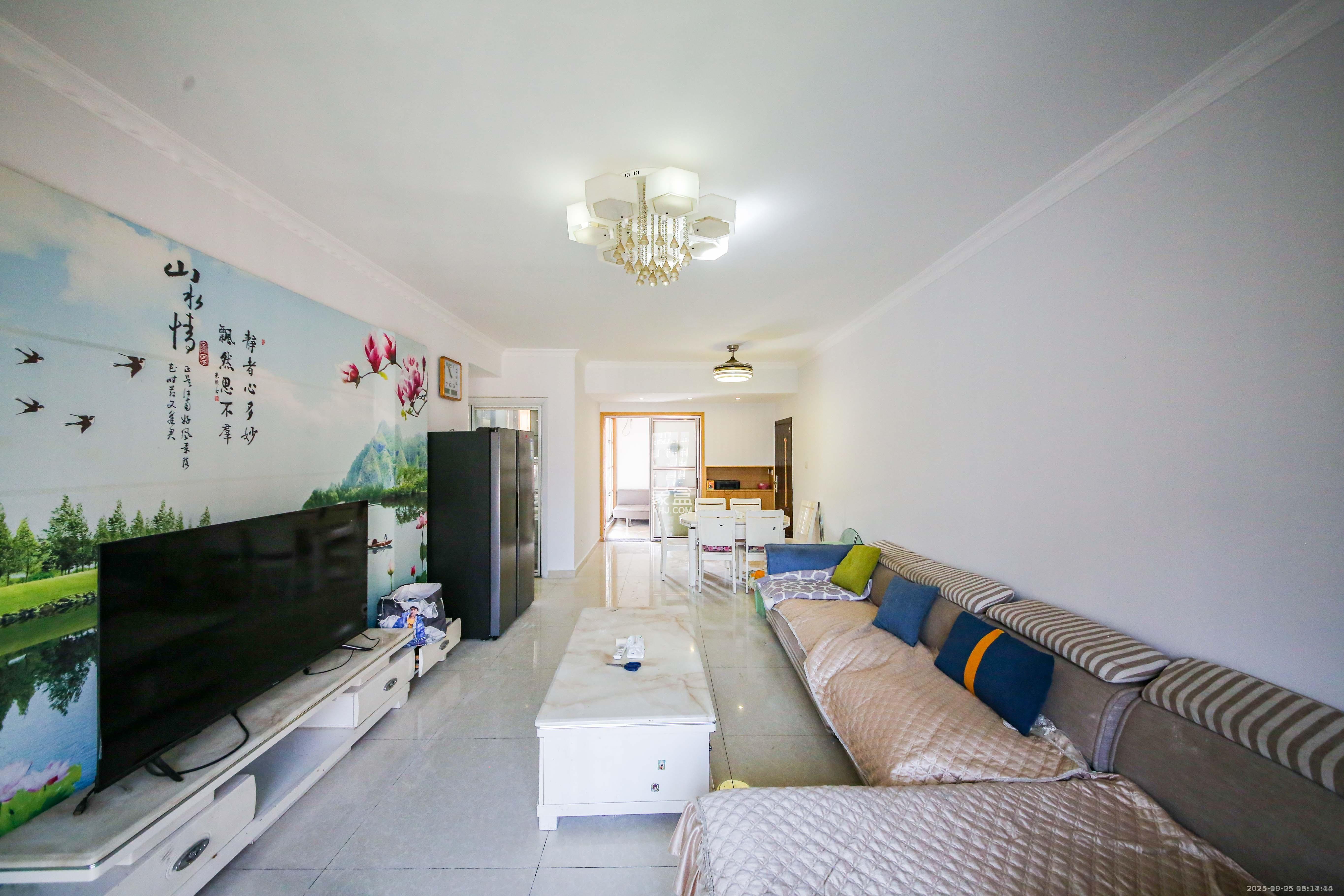 康斯丹郡（融程领秀佳园）  2室2厅1卫    2000.0元/月