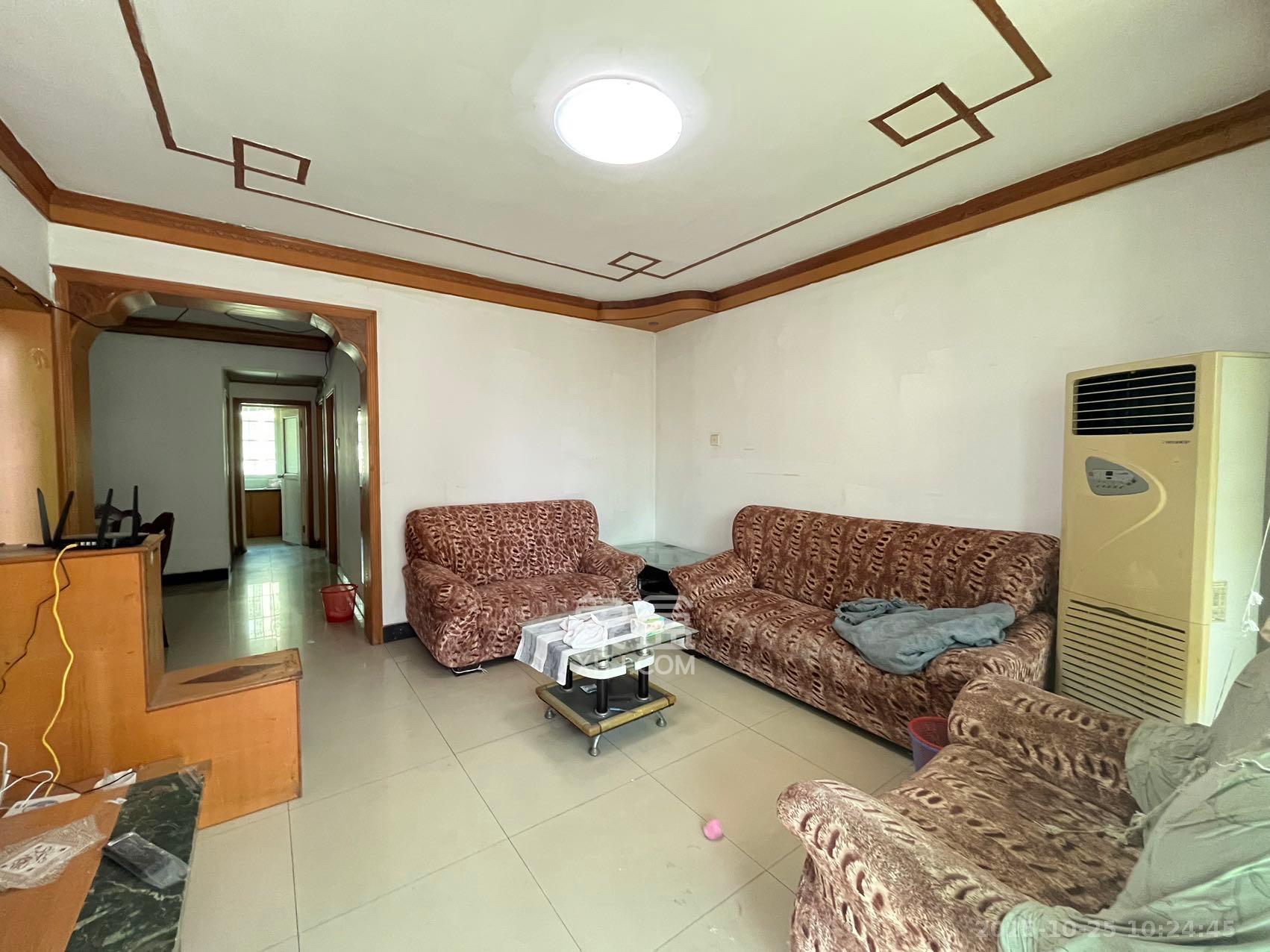 恩瑞麓山名园（龙王港小区）  2室2厅1卫    2000.0元/月室内图