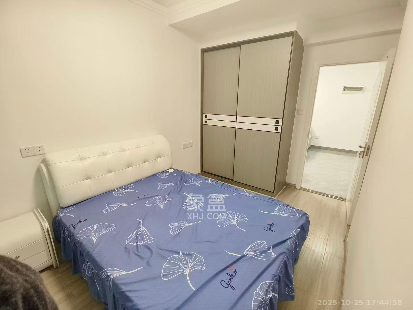 珠江东方明珠（新地东方明珠）三期  3室2厅1卫    2200.0元/月室内图