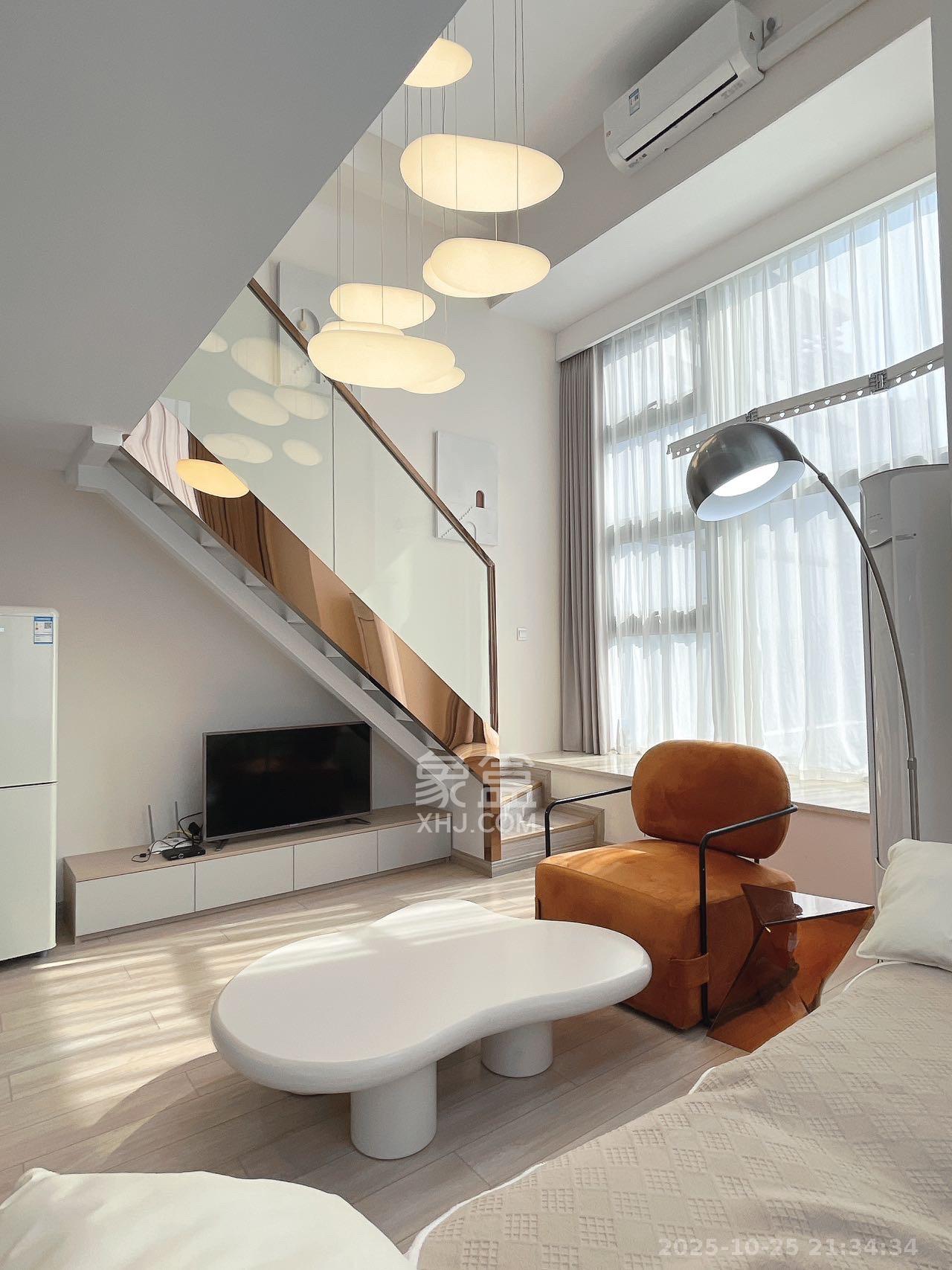 远洋外滩壹号  1室1厅1卫    3200.0元/月 远洋外滩壹号  1室1厅1卫    3200.0元/月室内图