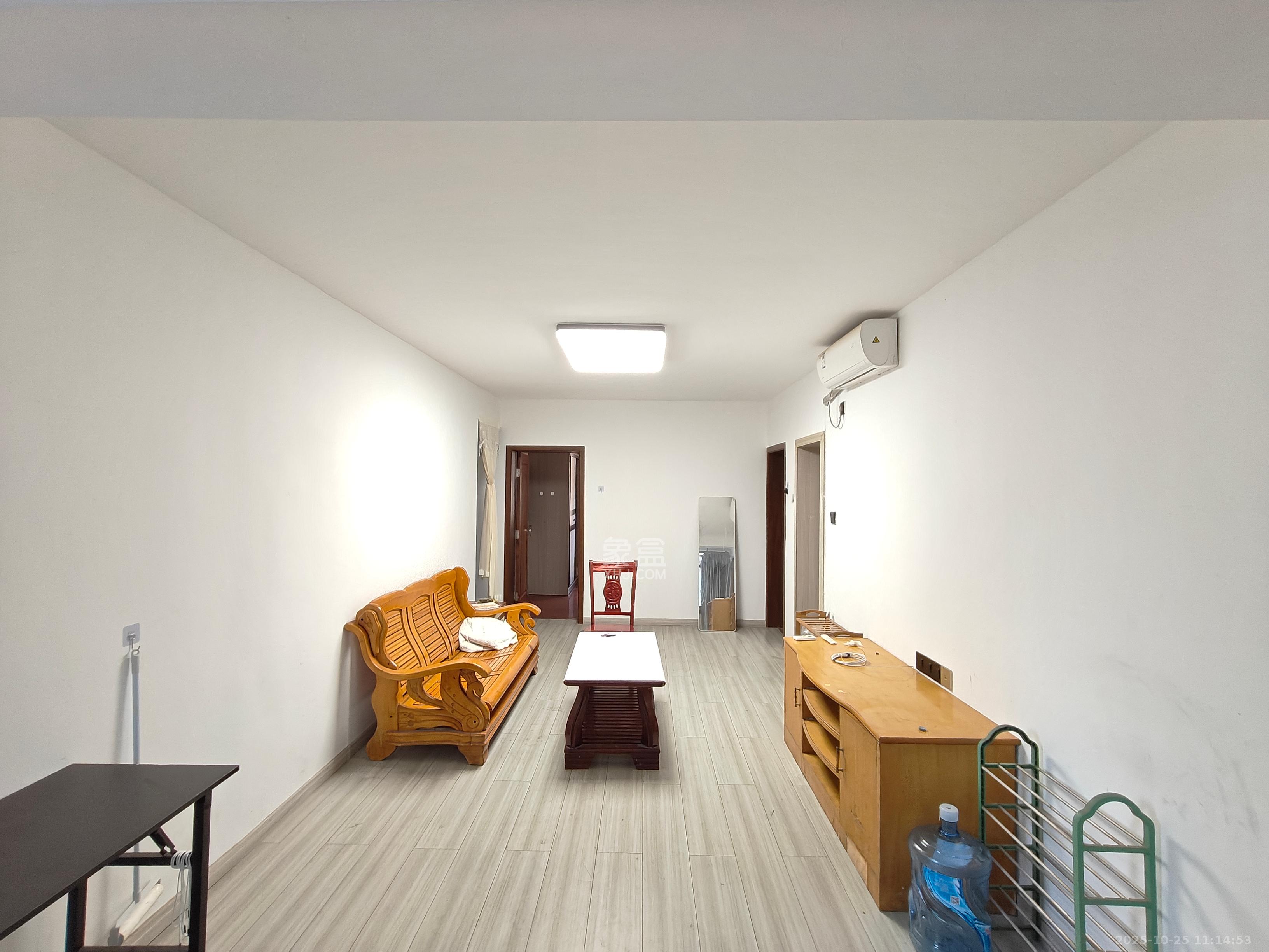 乔庄社区  3室1厅1卫    2200.0元/月 乔庄社区  3室1厅1卫    2200.0元/月室内图