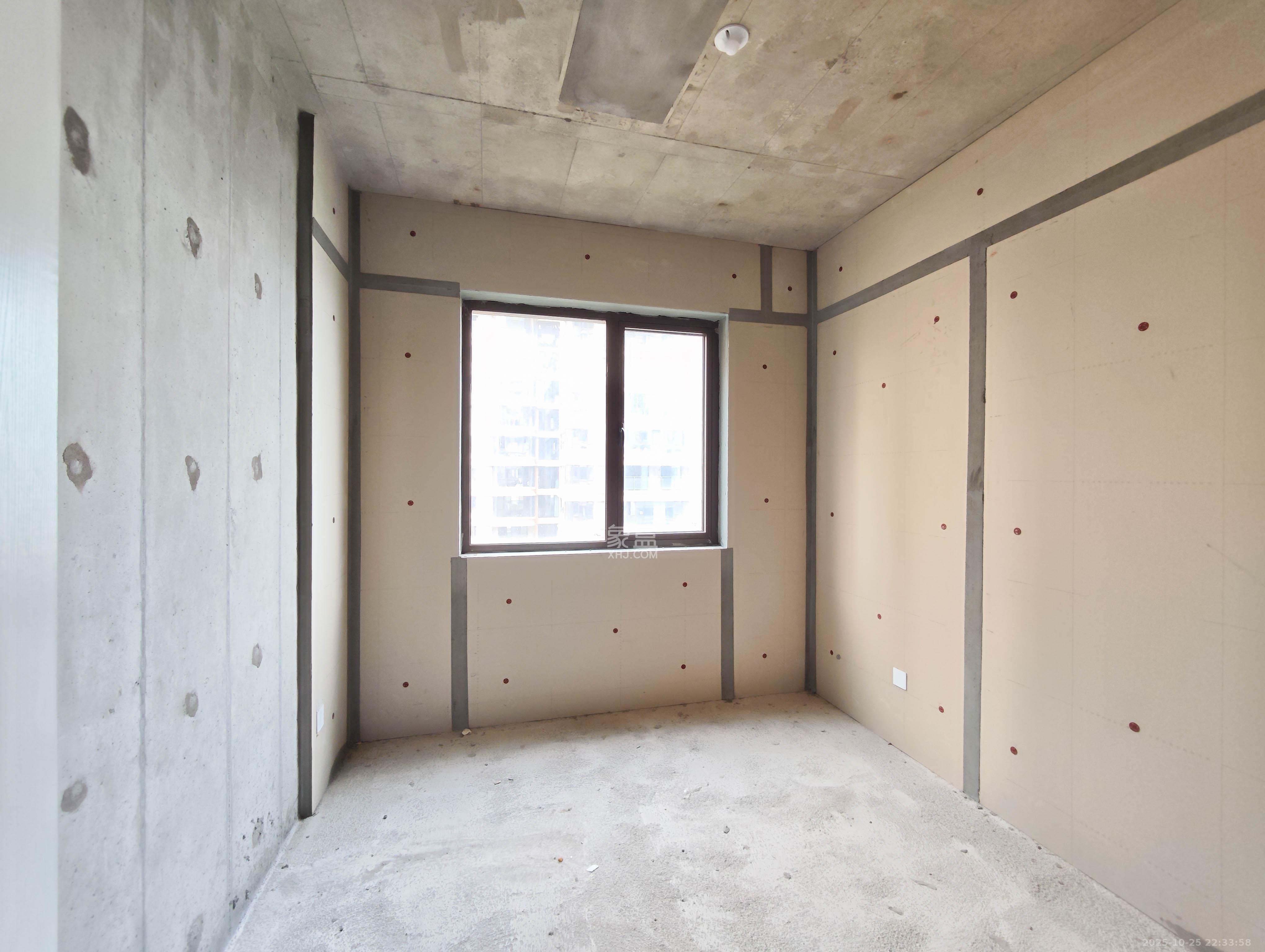 会展三润城 4室2厅2卫 85.8万 会展三润城 4室2厅2卫 85.8万卧室