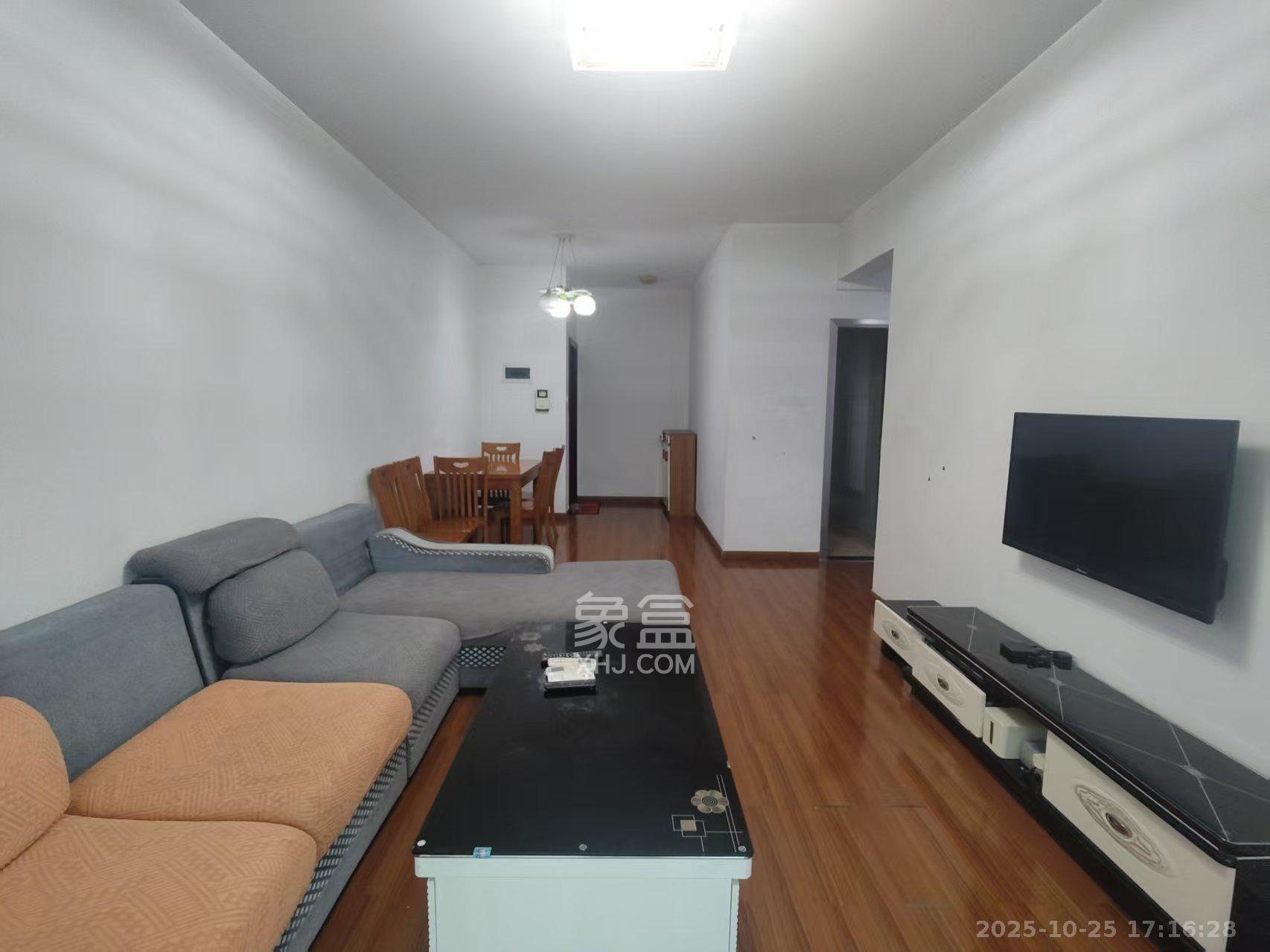 夏威夷碧水春城(碧桂园城市花园)  3室2厅2卫    2200.0元/月 夏威夷碧水春城(碧桂园城市花园)  3室2厅2卫    2200.0元/月室内图