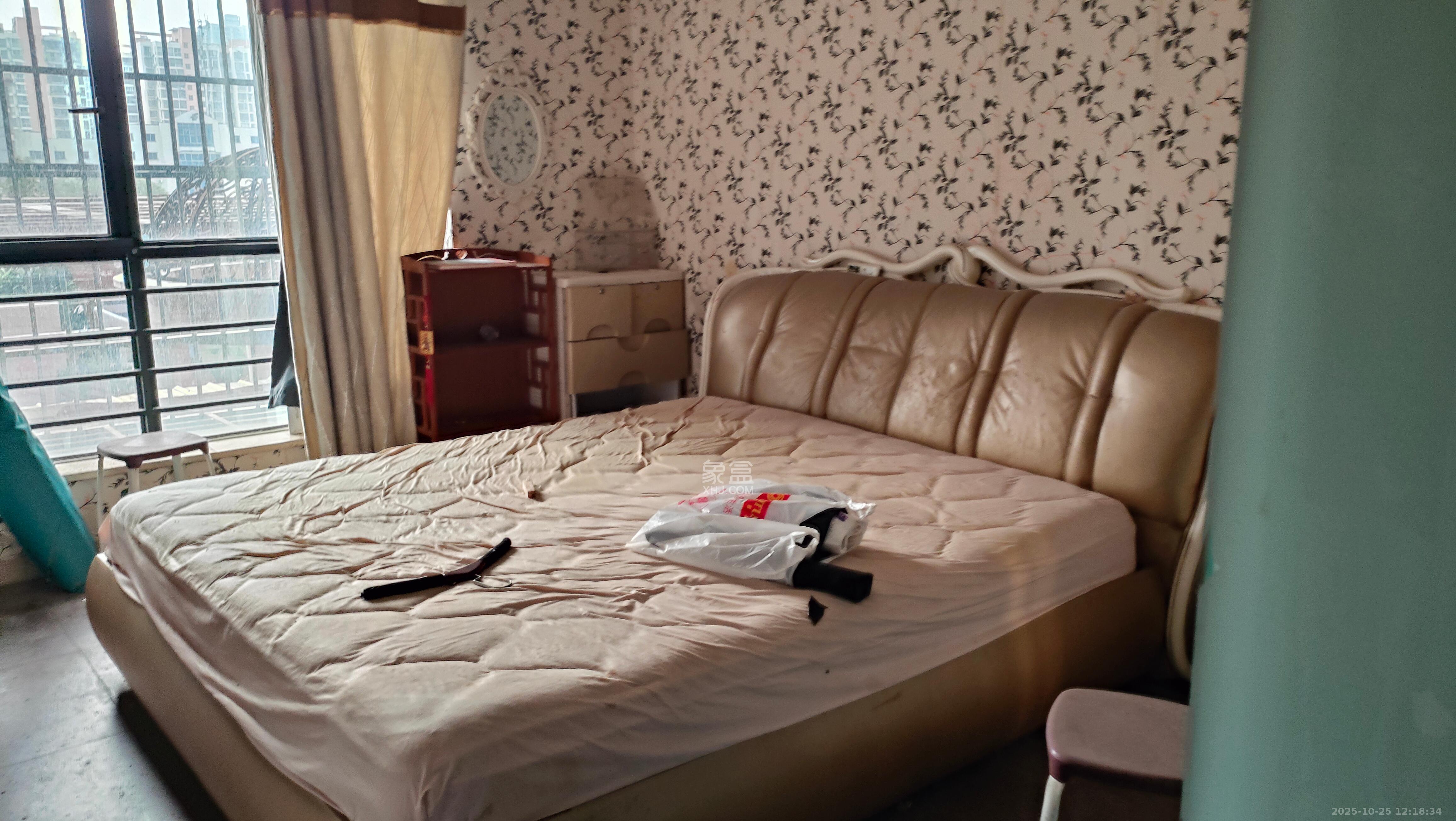 尚城 3室2厅1卫 2000.0元/月 尚城 3室2厅1卫 2000.0元/月室内图