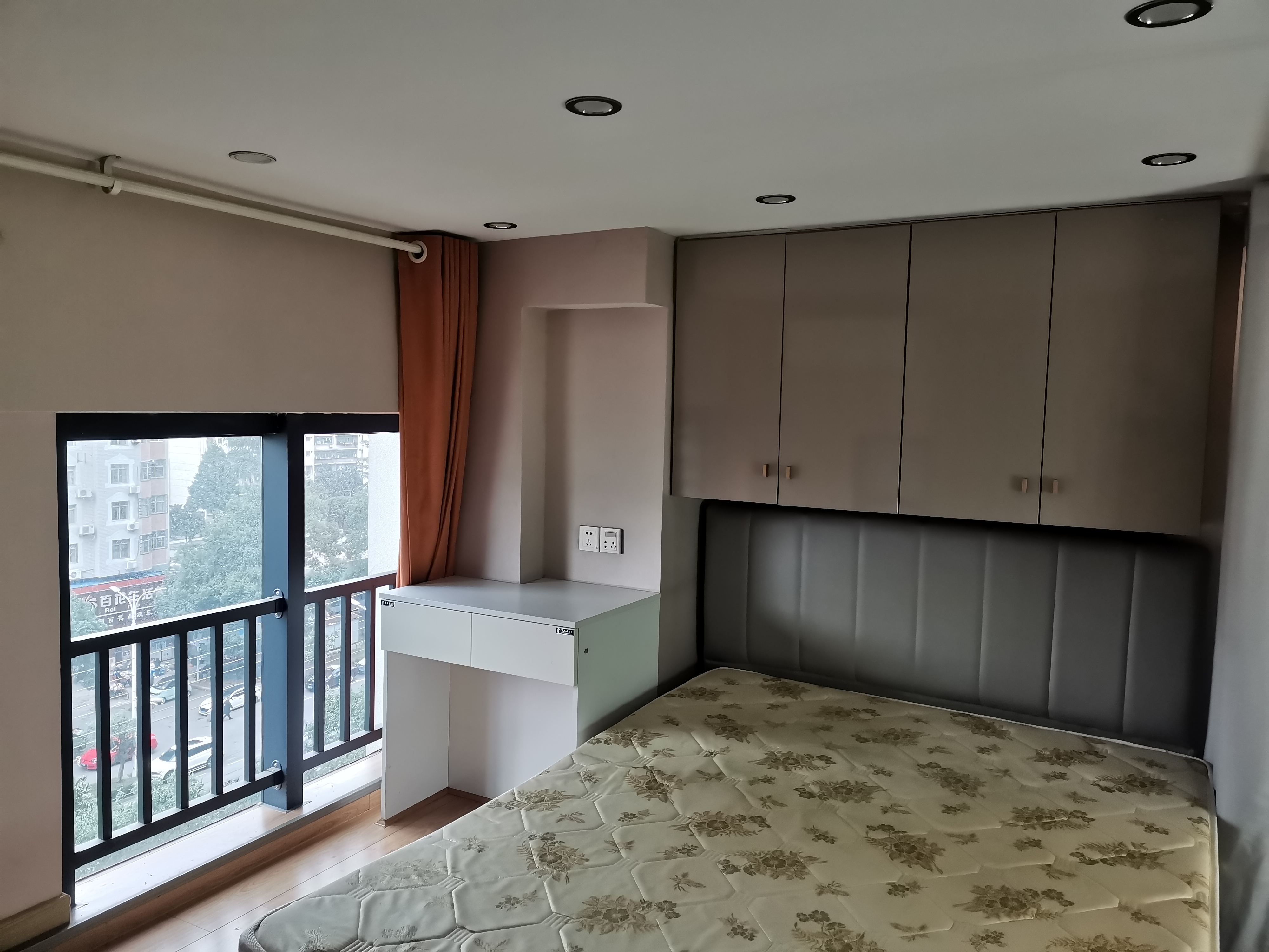 青春里  2室1厅1卫    52.0万