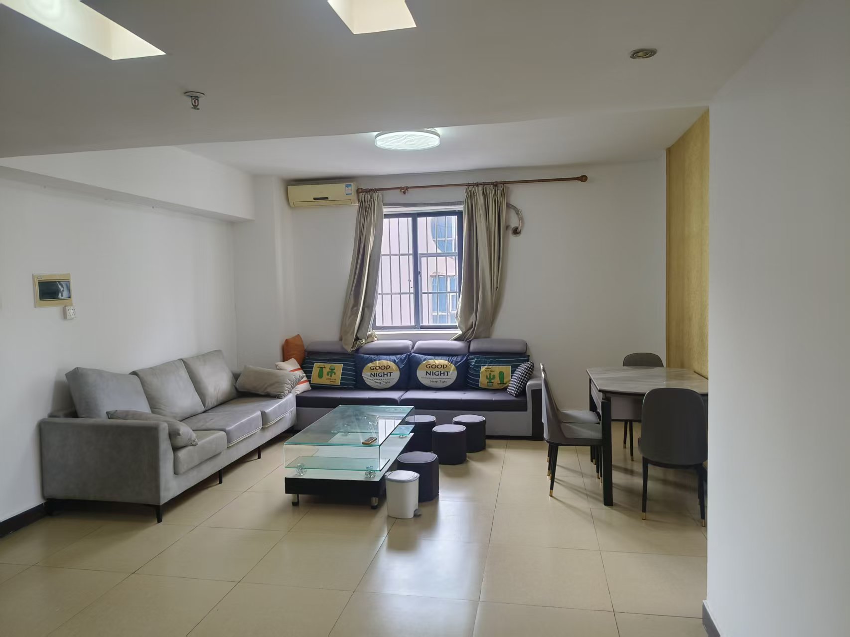 帝国大厦 1室2厅1卫 83.8万 帝国大厦 1室2厅1卫 83.8万户型图