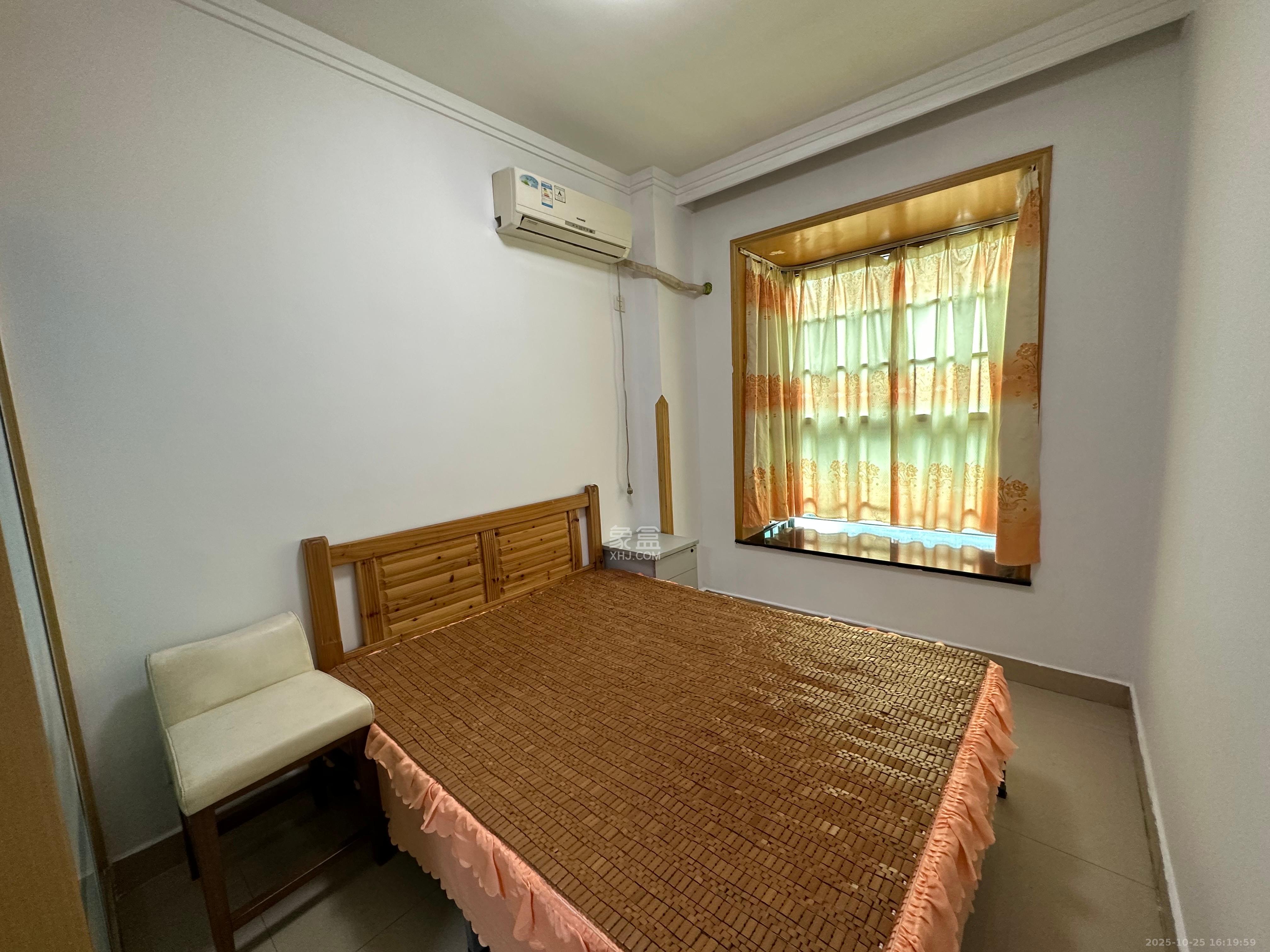 高桥财富大厦  3室1厅1卫    2100.0元/月 高桥财富大厦  3室1厅1卫    2100.0元/月室内图