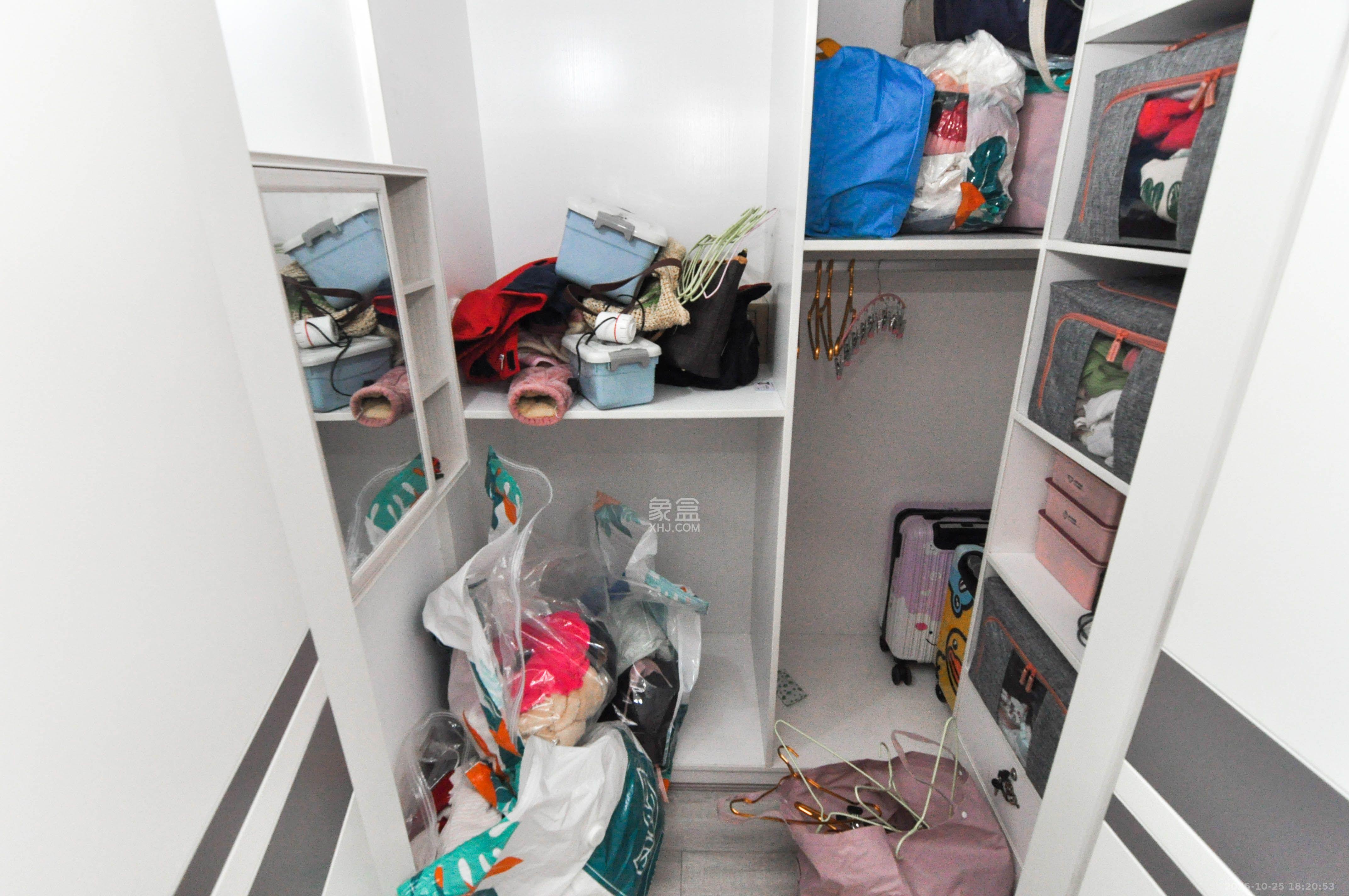 共和世家  1室1厅1卫    2500.0元/月 共和世家  1室1厅1卫    2500.0元/月室内图