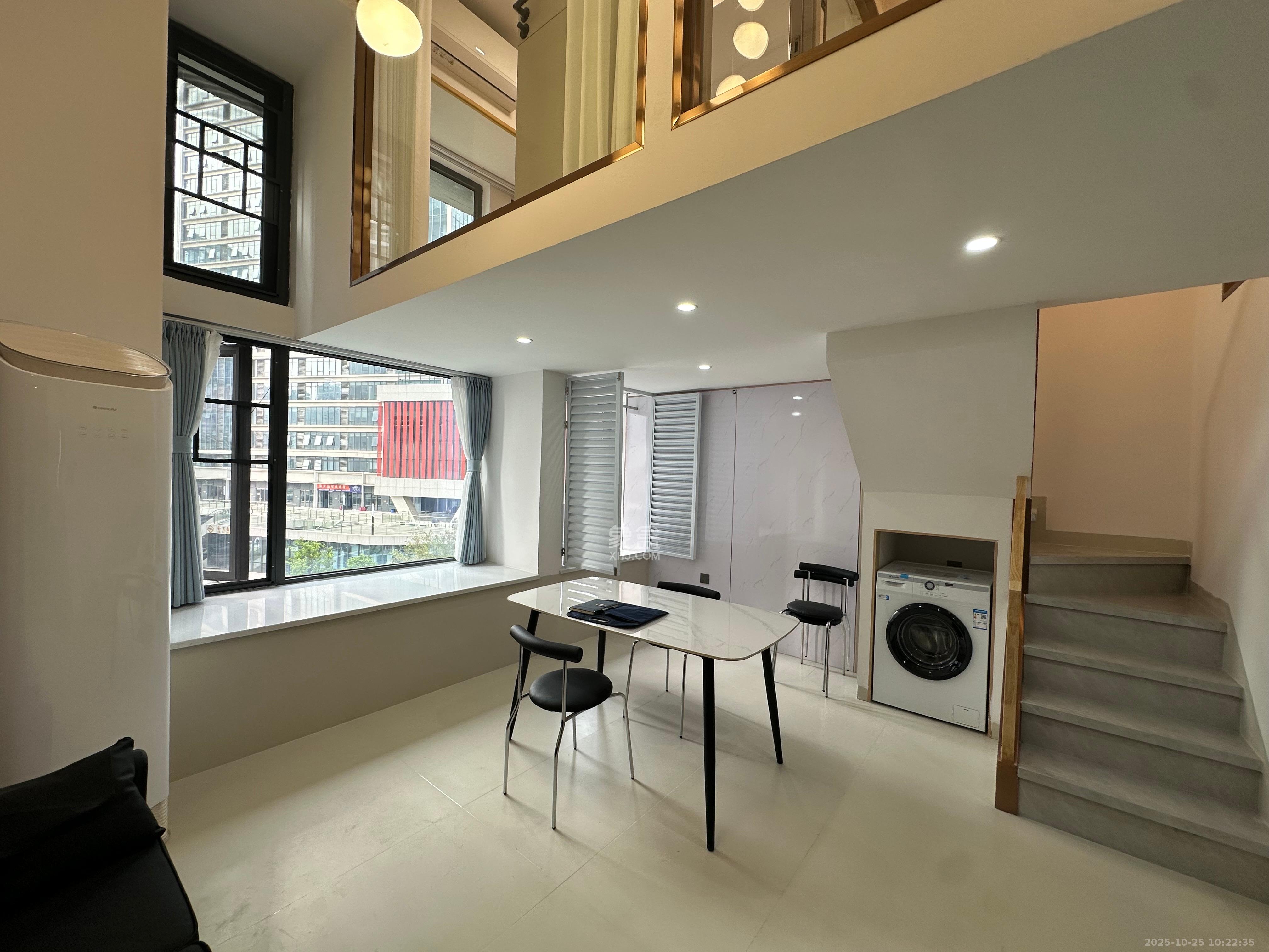 保利中环广场（保利中悦苑）  2室1厅1卫    2600.0元/月室内图