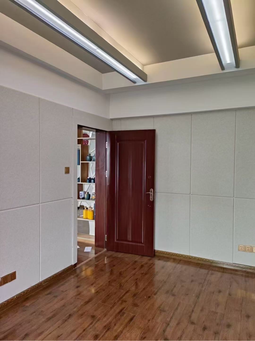 黄金大厦  1室1厅1卫    1500.0元/月 黄金大厦  1室1厅1卫    1500.0元/月室内图