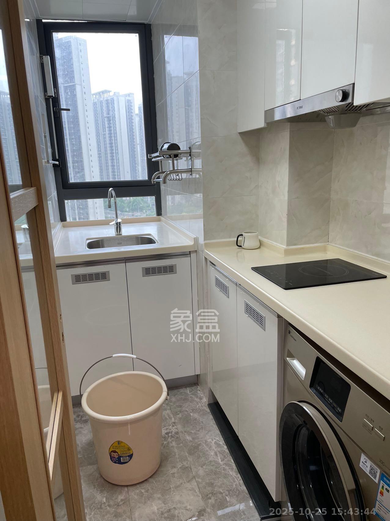 卓越浅水湾  1室0厅0卫    1400.0元/月 卓越浅水湾  1室0厅0卫    1400.0元/月室内图