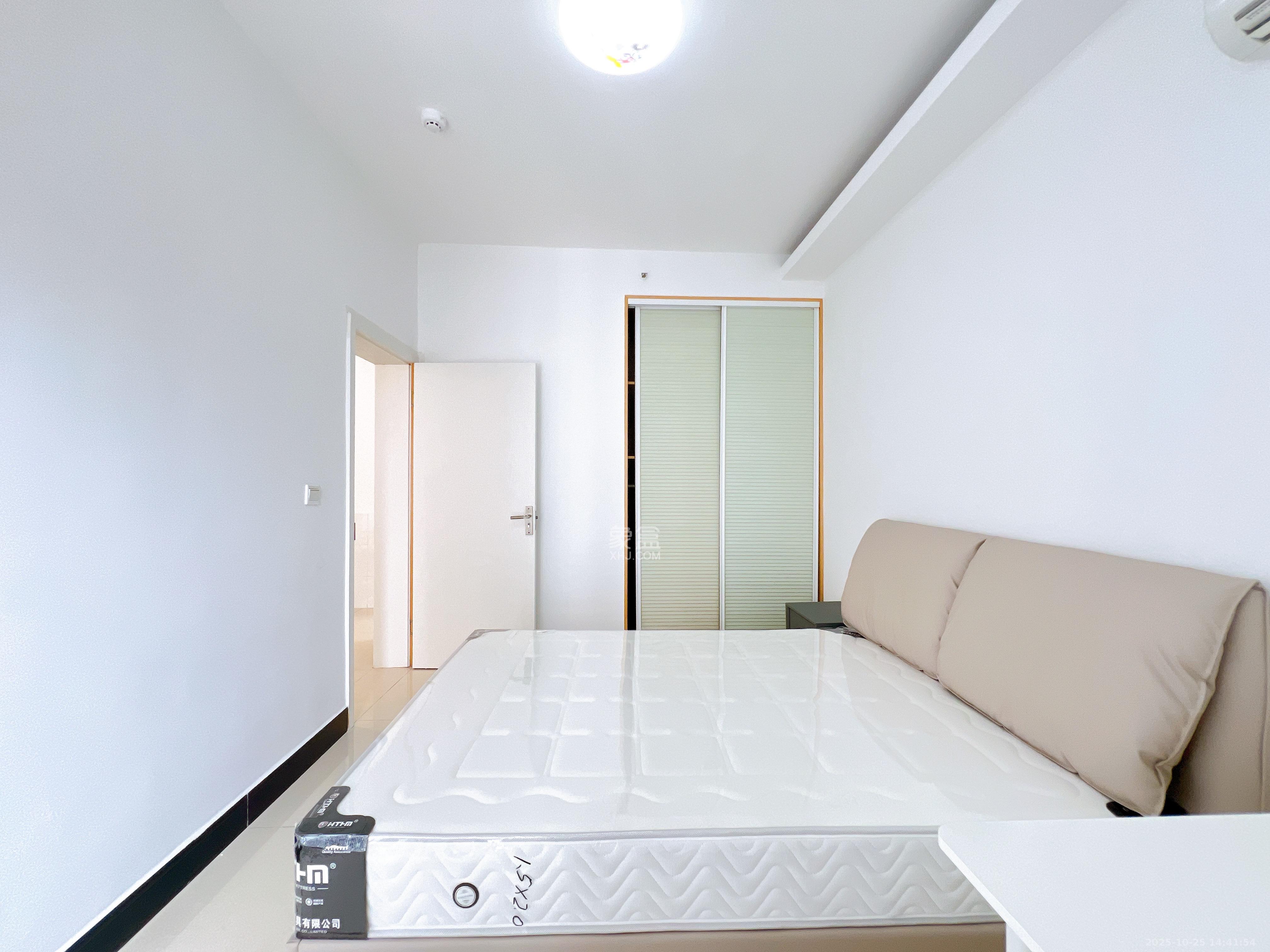 长沙之芯  2室2厅1卫    3200.0元/月 长沙之芯  2室2厅1卫    3200.0元/月室内图