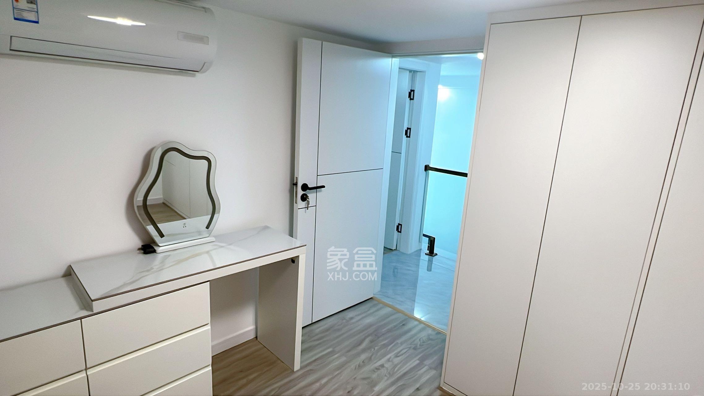 卓越中寰  3室2厅2卫    3700.0元/月室内图