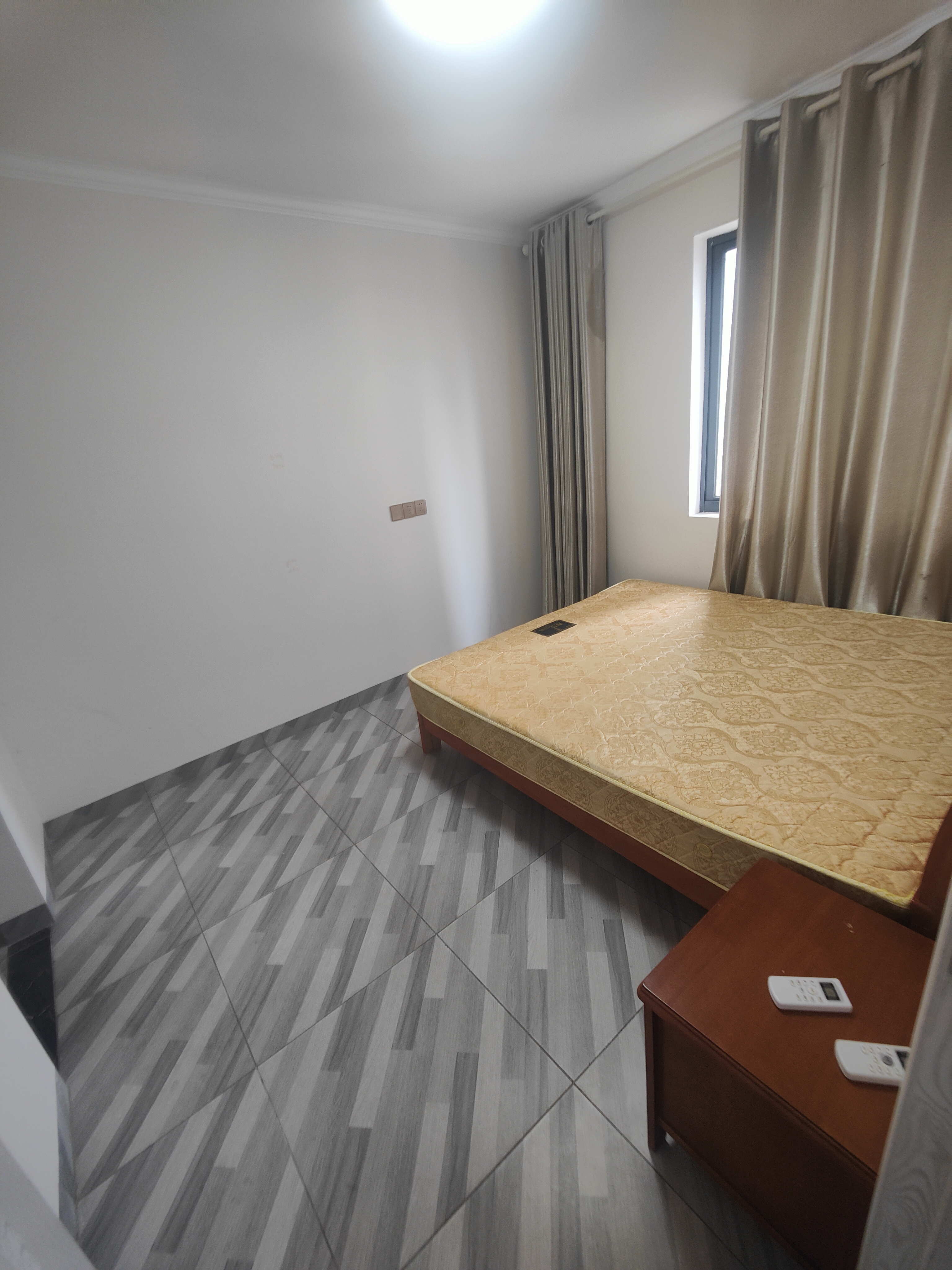 汇宇金城  2室2厅1卫    2100.0元/月室内图