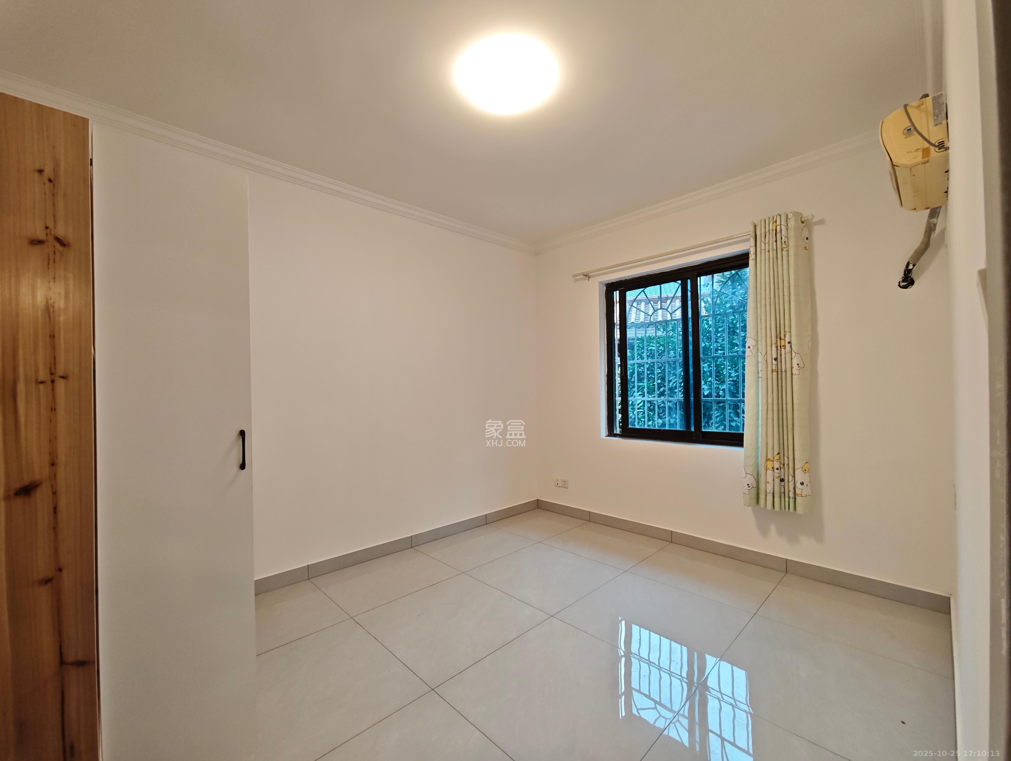 省粮食局宿舍北院 4室2厅1卫 1500.0元/月 省粮食局宿舍北院 4室2厅1卫 1500.0元/月室内图