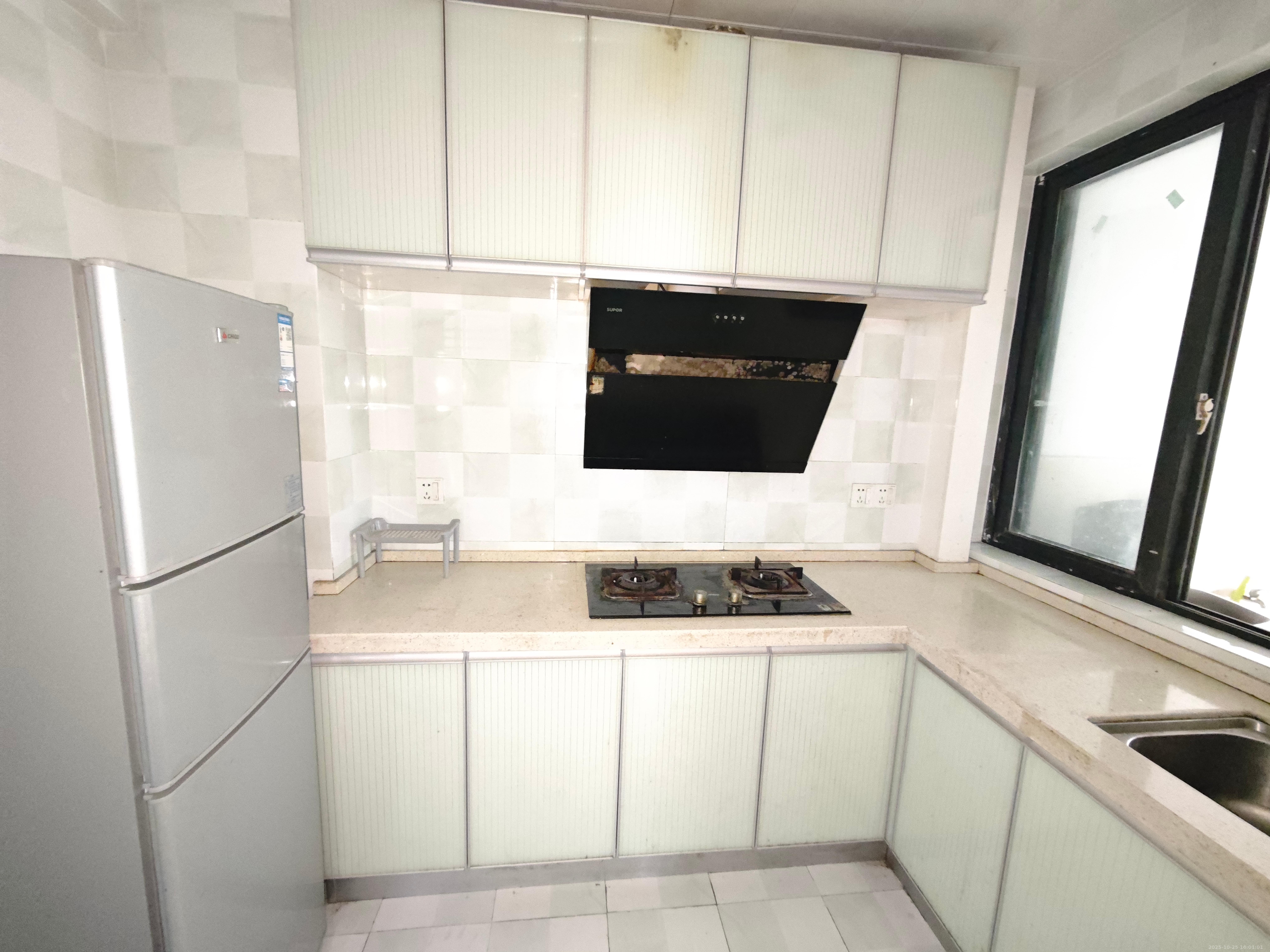 尚都花园城  2室2厅1卫    1600.0元/月室内图