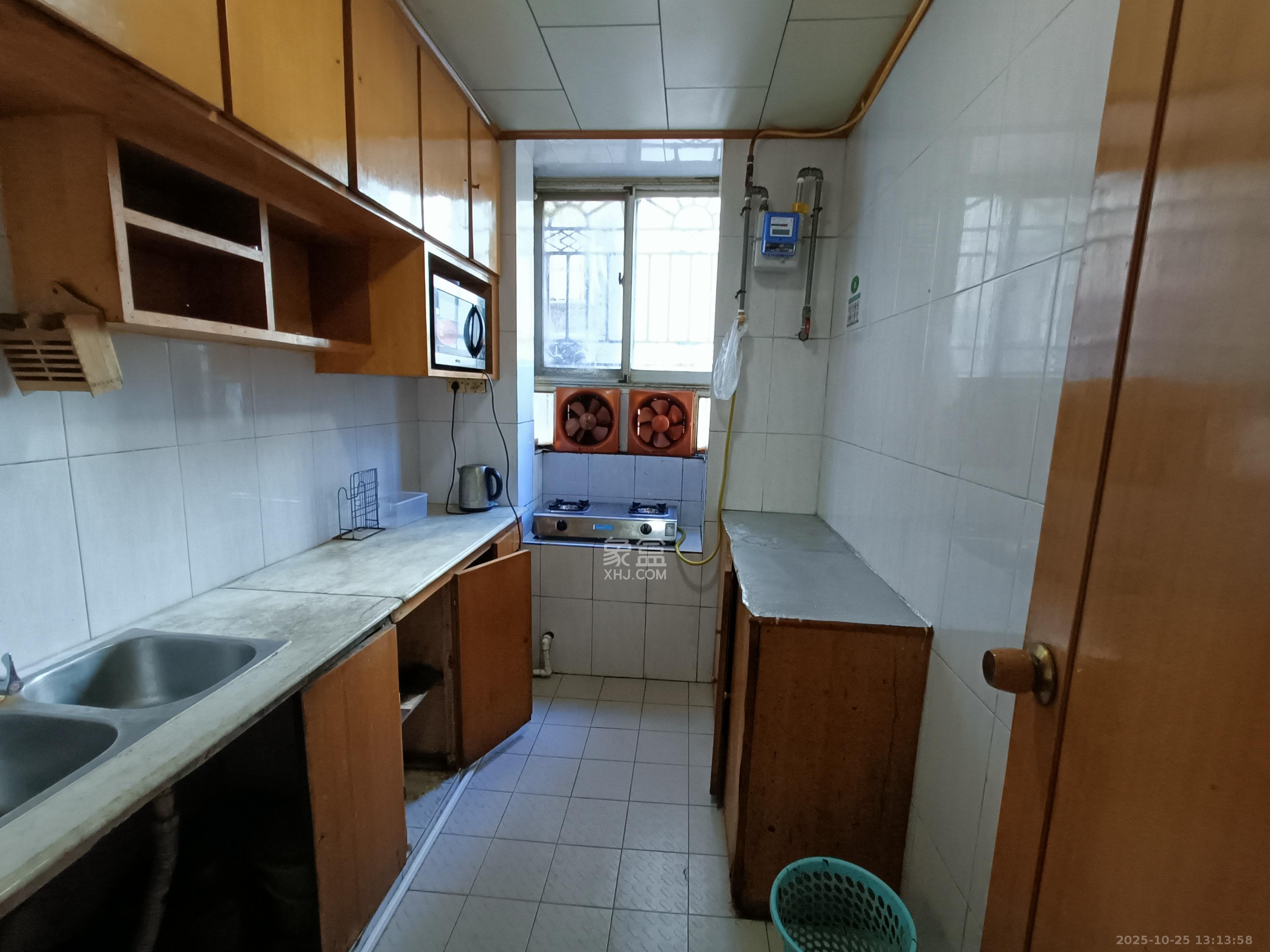 下民航宿舍  3室1厅1卫    1700.0元/月 下民航宿舍  3室1厅1卫    1700.0元/月室内图