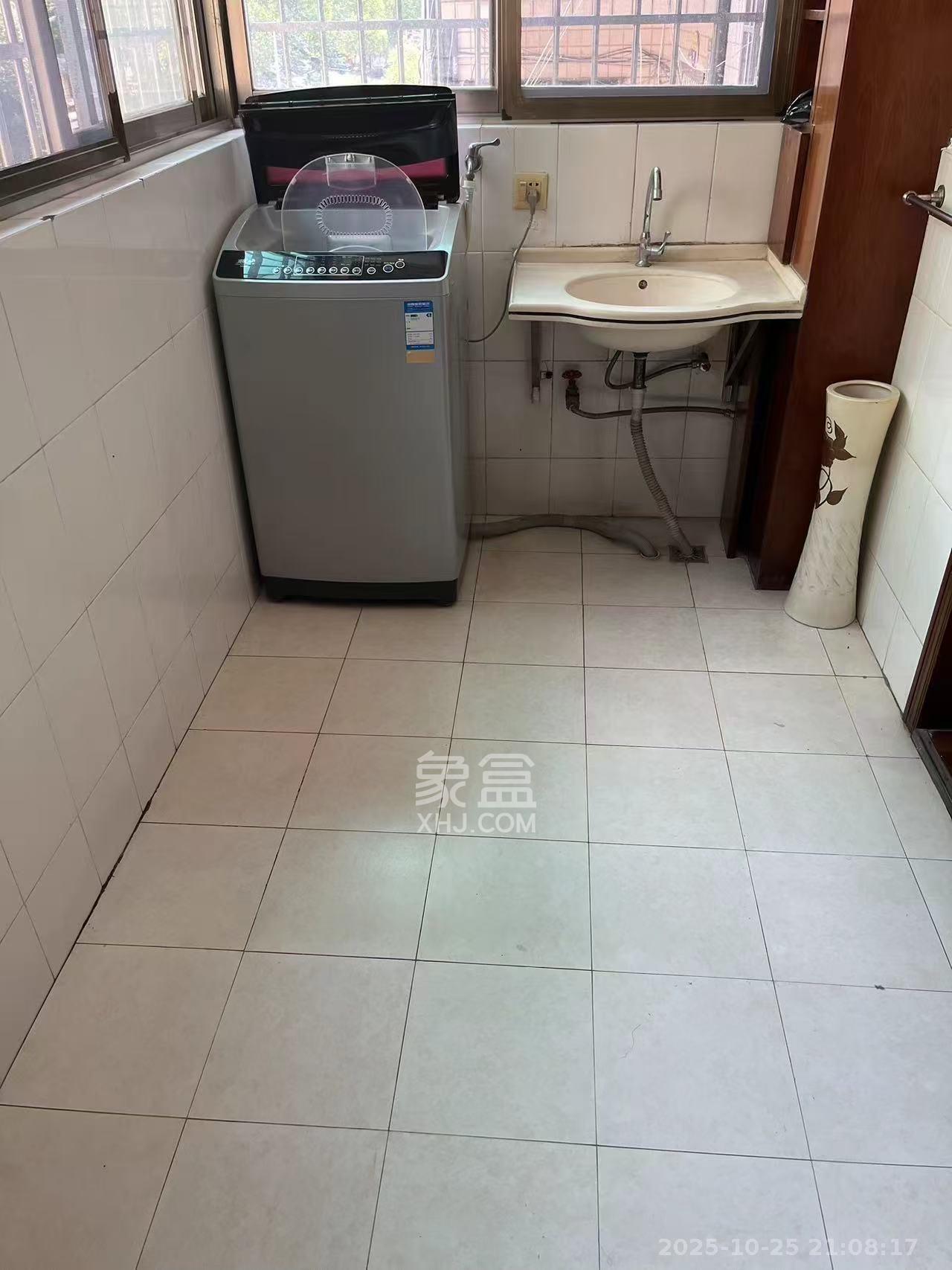 湘樟园小区(湘樟家园)  3室2厅1卫    1800.0元/月 湘樟园小区(湘樟家园)  3室2厅1卫    1800.0元/月室内图