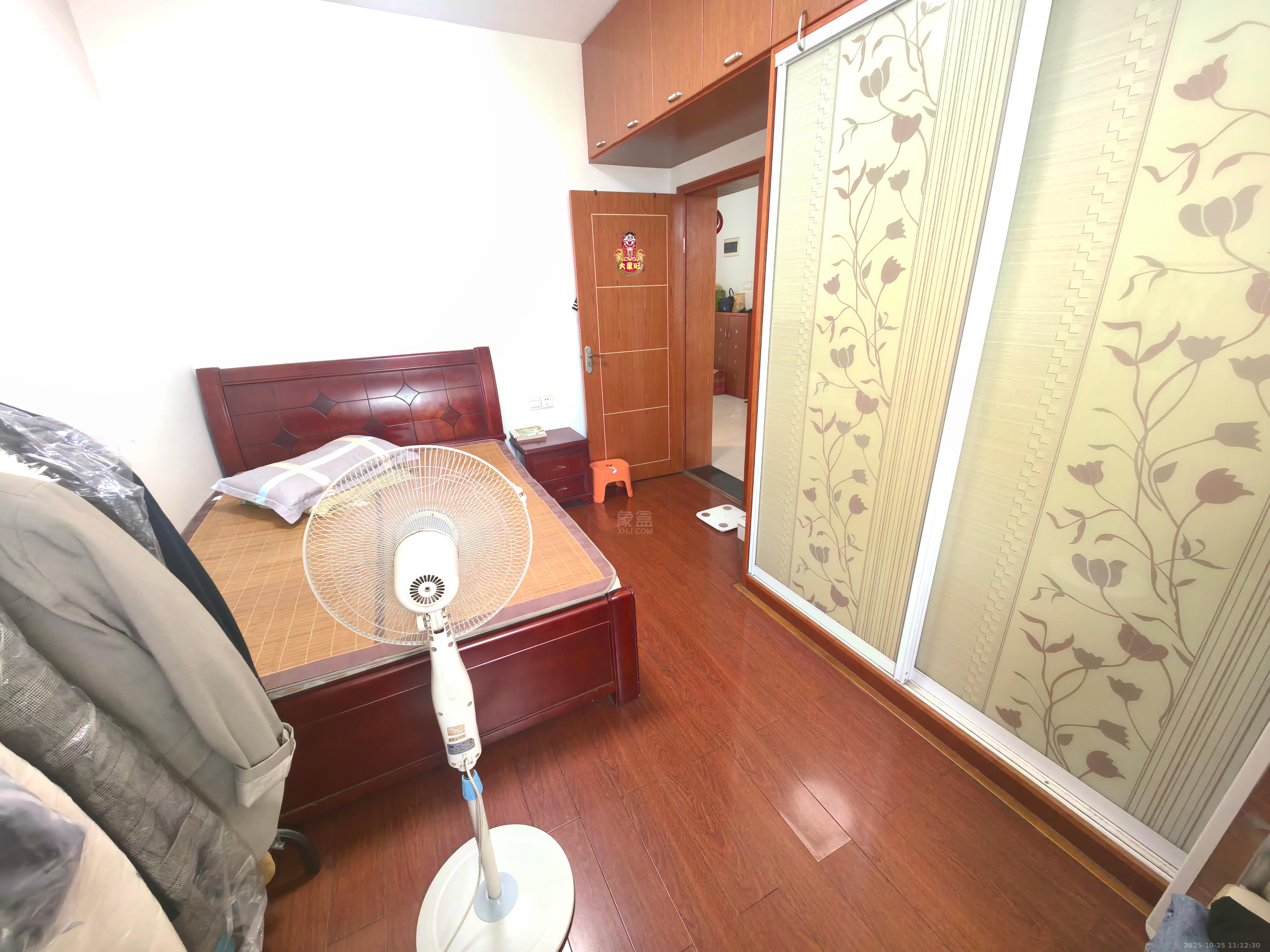 芙蓉丽景 2室2厅1卫 1100.0元/月 芙蓉丽景 2室2厅1卫 1100.0元/月室内图