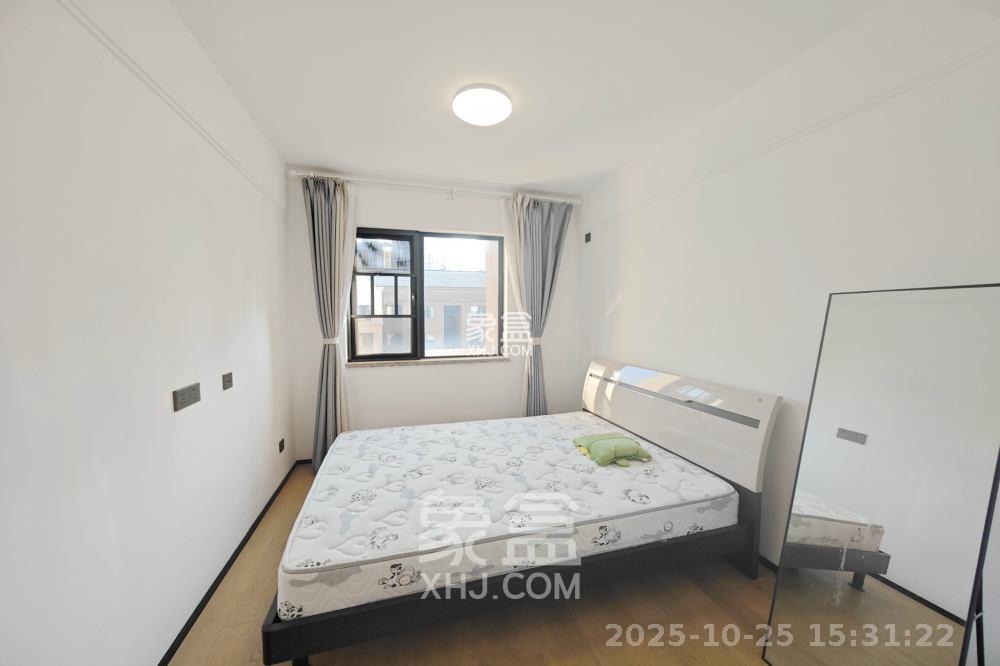 万科魅力之城天阔里  4室2厅2卫    4000.0元/月室内图